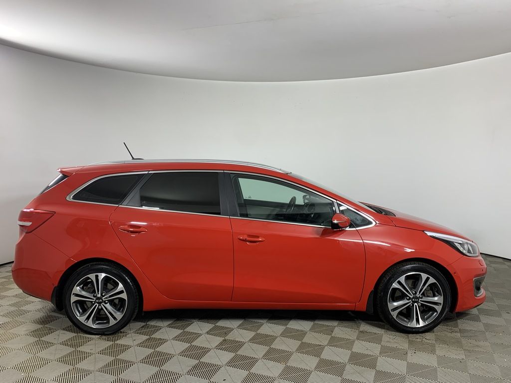 Kia Ceed 2016 Red line Luxe