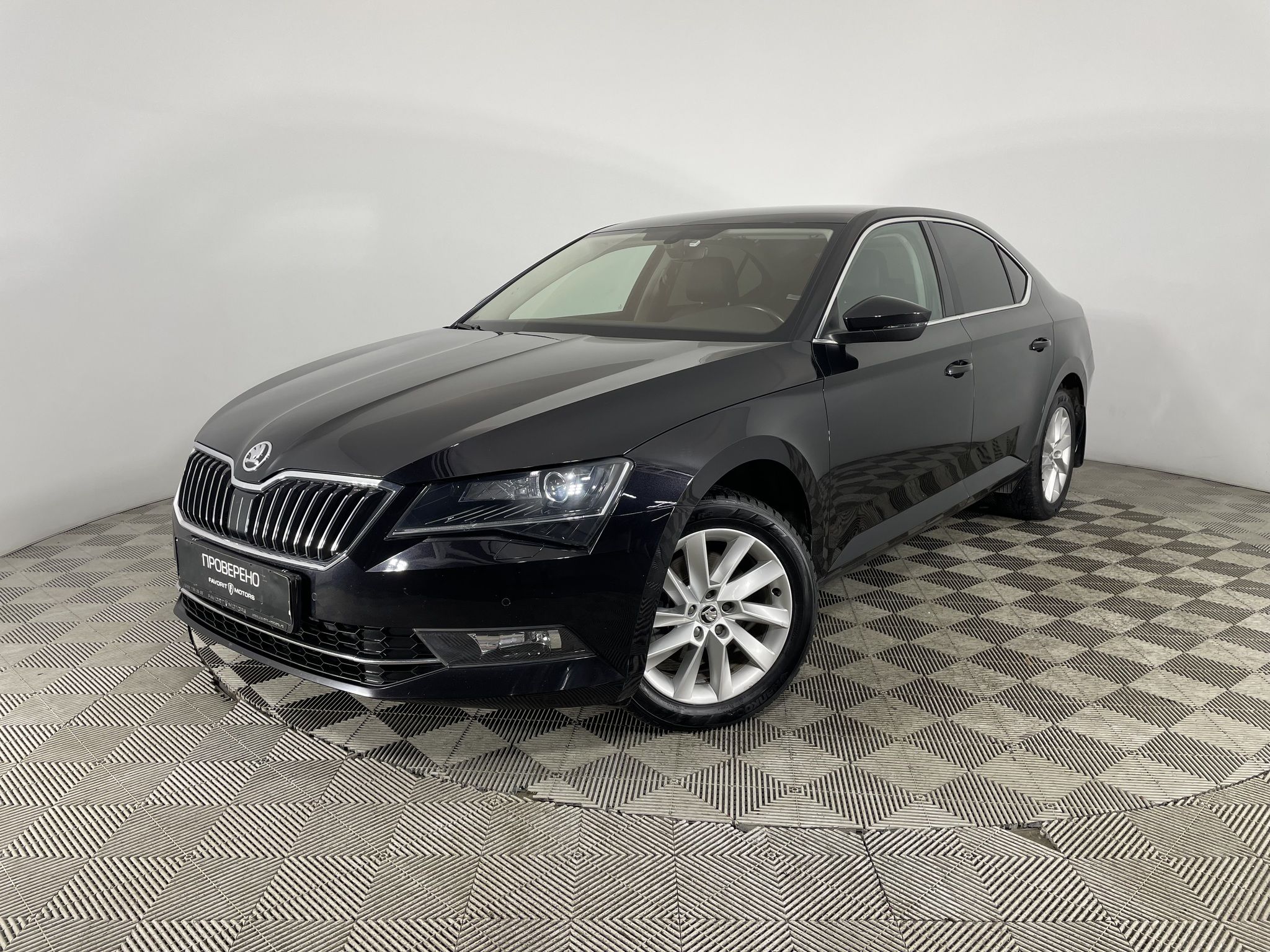 Купить Skoda SUPERB 2018 года с пробегом 84 329 км в Москве | Продажа б/у Шкода  Суперб лифтбек