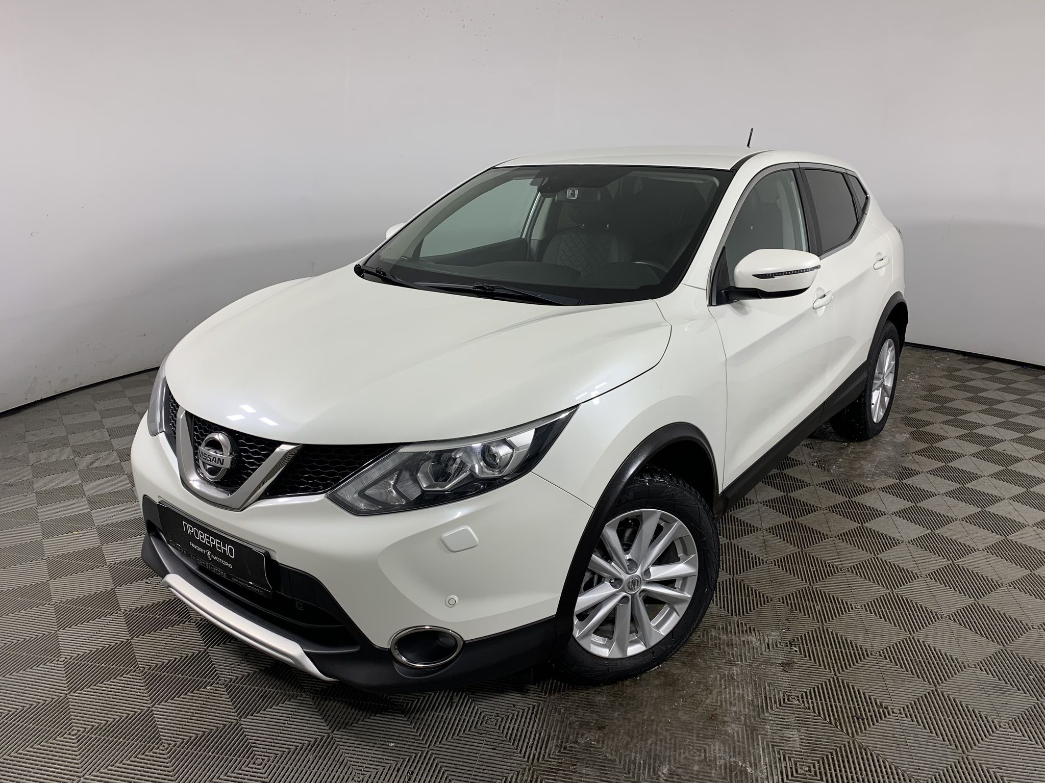 Купить NISSAN QASHQAI 2016 года с пробегом 103 000 км в Москве | Продажа б/у  Ниссан Кашкай внедорожник