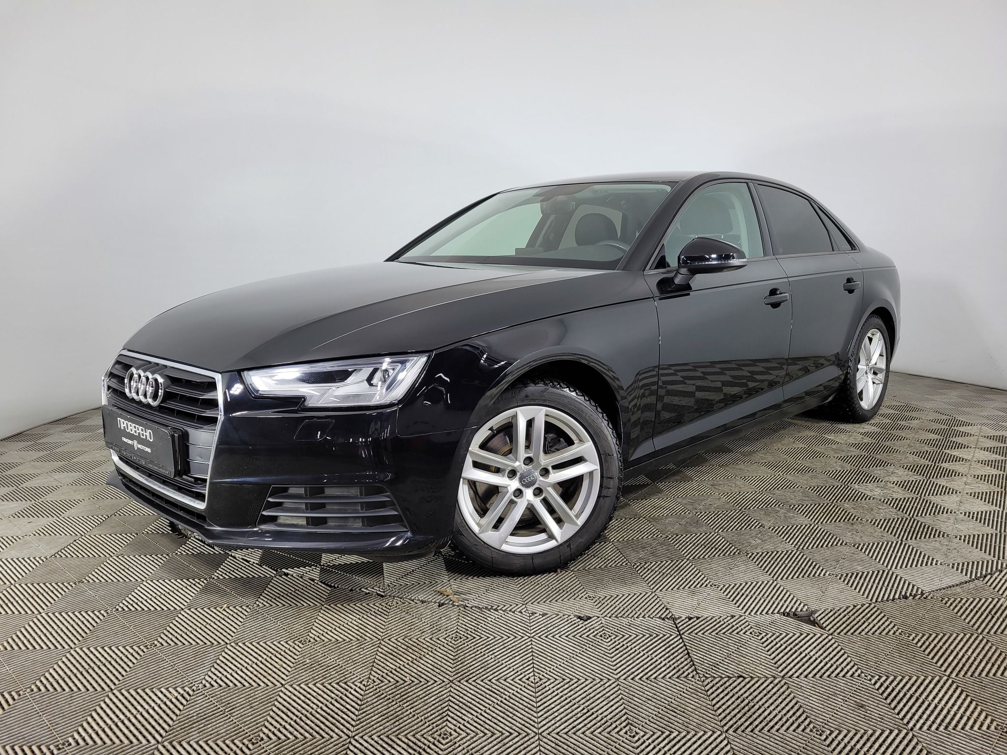 Купить AUDI A4 2018 года с пробегом 118 310 км в Москве | Продажа б/у Ауди  А4 седан