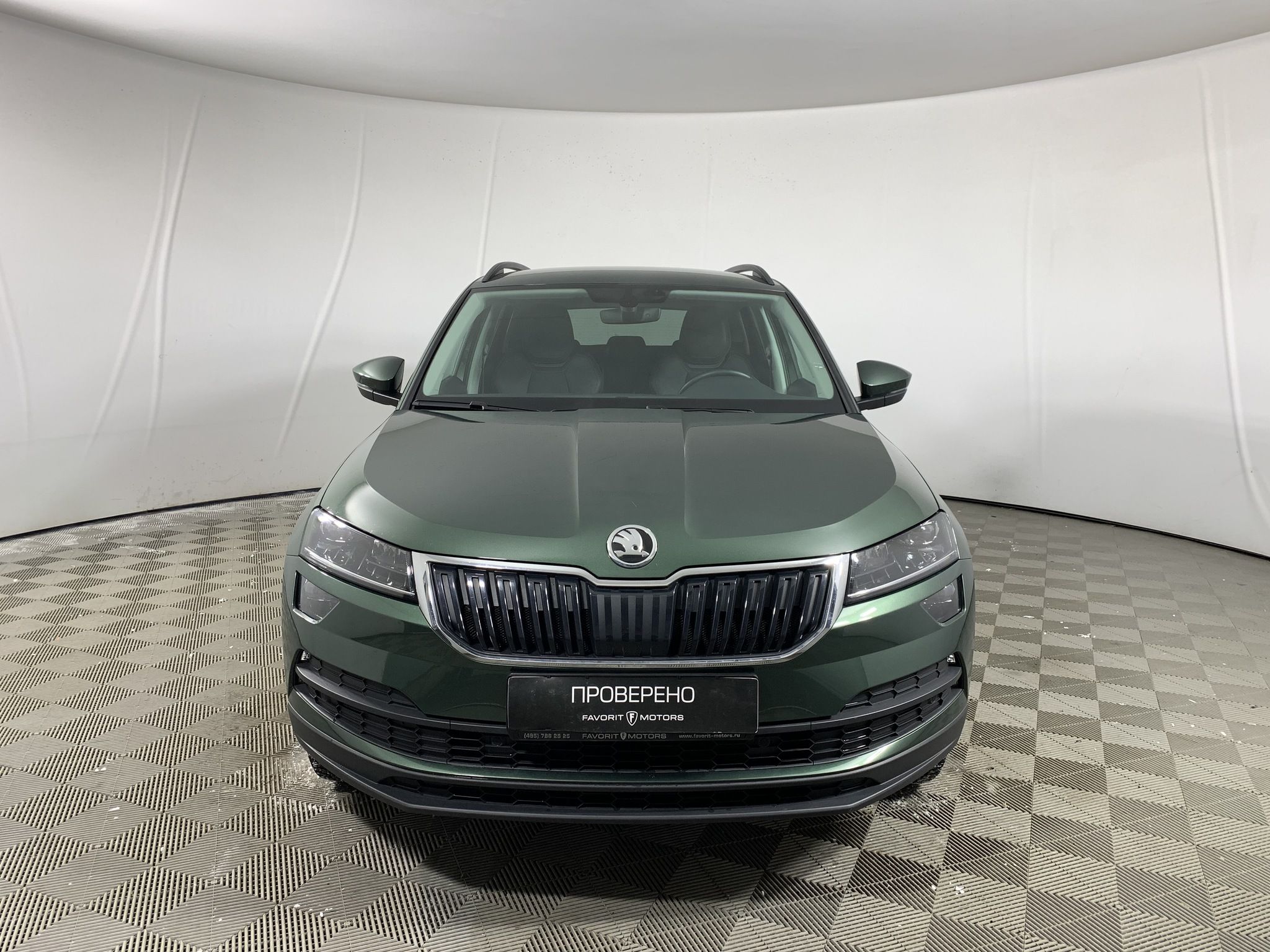 Купить Skoda KAROQ 2021 года с пробегом 13 900 км в Москве | Продажа б/у  Шкода KAROQ внедорожник