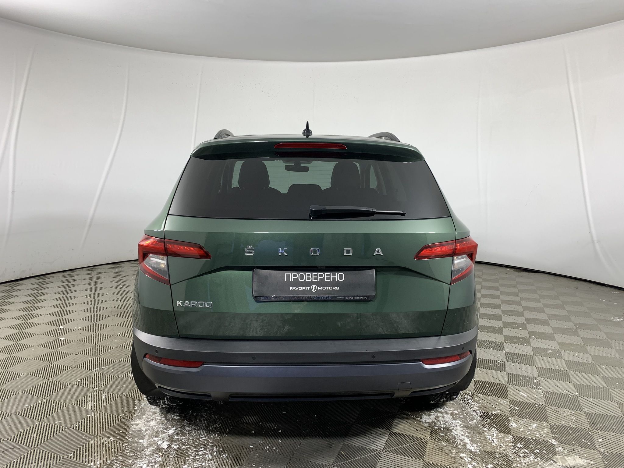 Купить Skoda KAROQ 2021 года с пробегом 13 900 км в Москве | Продажа б/у  Шкода KAROQ внедорожник