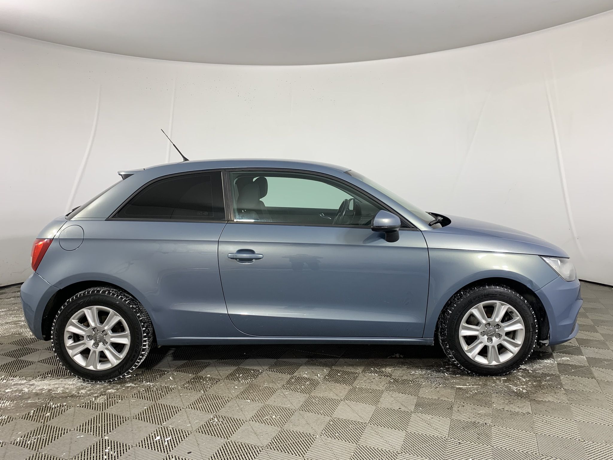 Купить AUDI A1 2011 года с пробегом 169 466 км в Москве | Продажа б/у Ауди  А1 хэтчбек