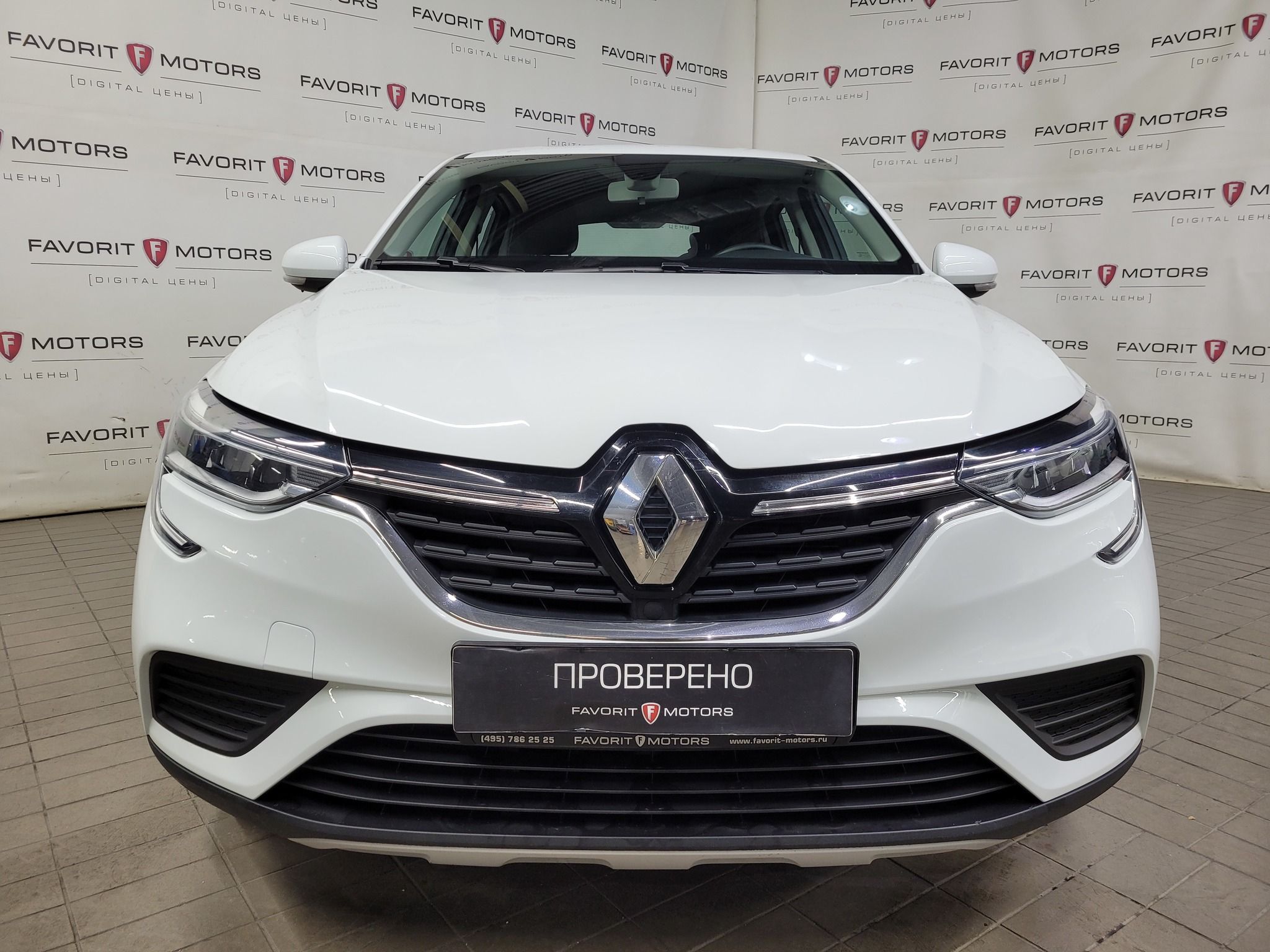 Купить Renault ARKANA 2021 года с пробегом 28 500 км в Москве | Продажа б/у  Рено Аркана внедорожник