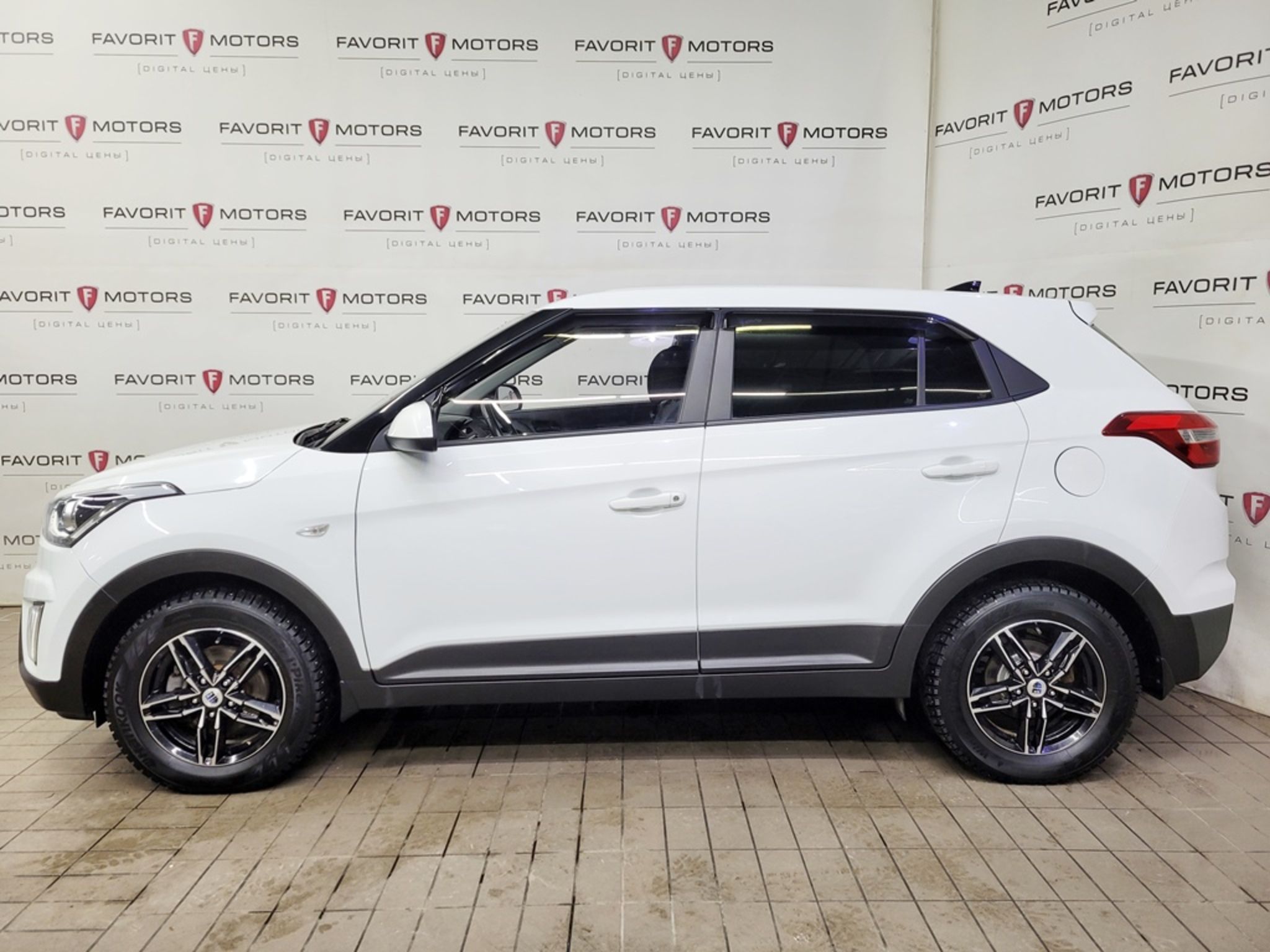 Купить Hyundai CRETA 2019 года с пробегом 155 300 км в Москве | Продажа б/у  Хендай Крета внедорожник