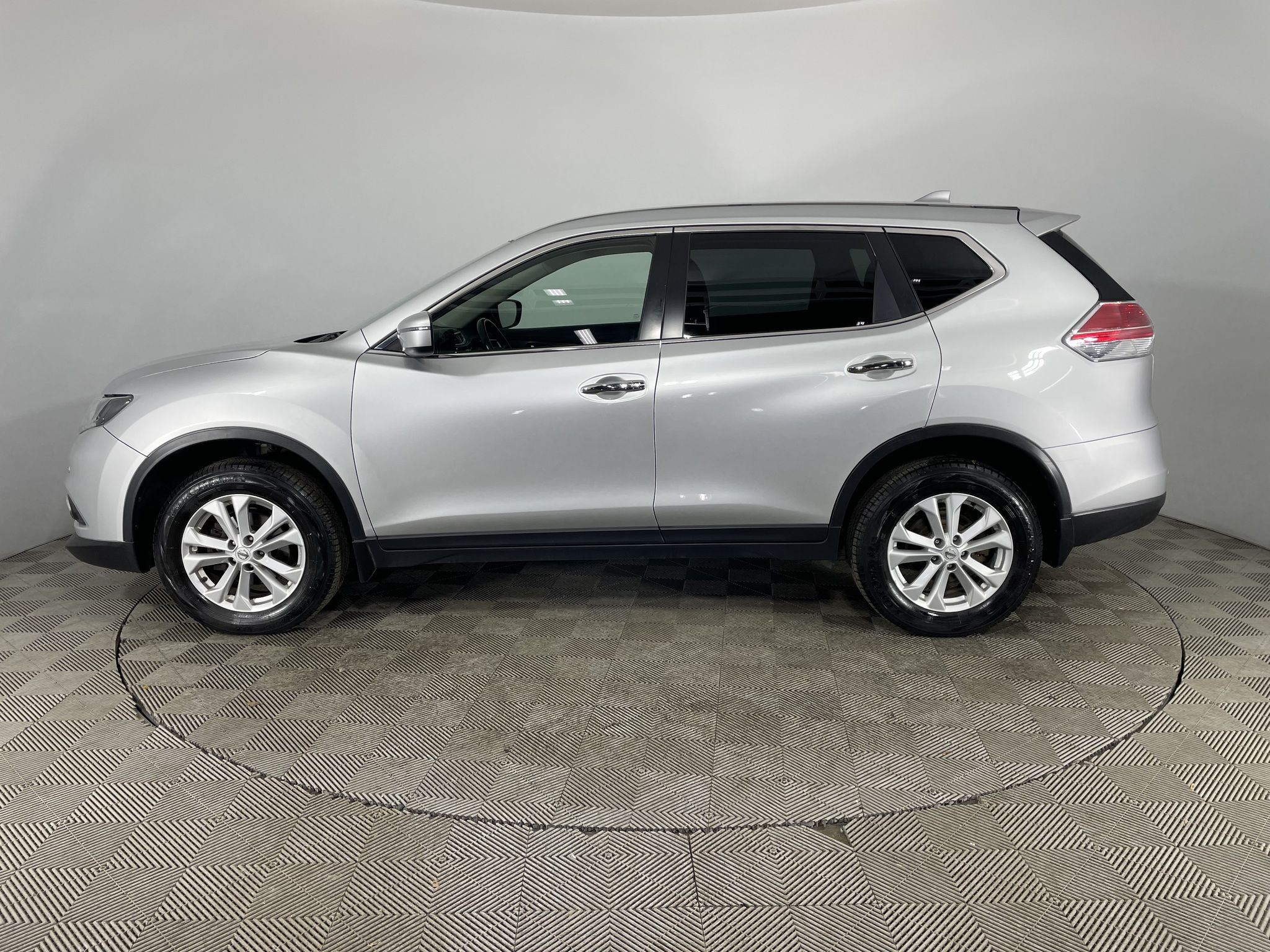 Купить NISSAN X-TRAIL 2018 года с пробегом 76 831 км в Москве | Продажа б/у  Ниссан Х-Трейл внедорожник