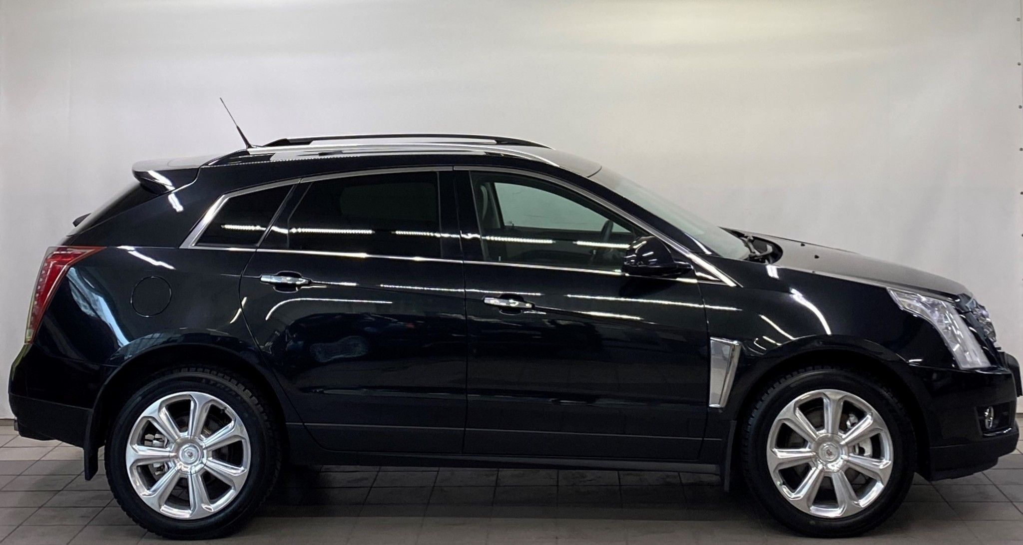 Купить Cadillac SRX 2013 года с пробегом 157 050 км в Москве | Продажа б/у  Кадиллак СРХ универсал