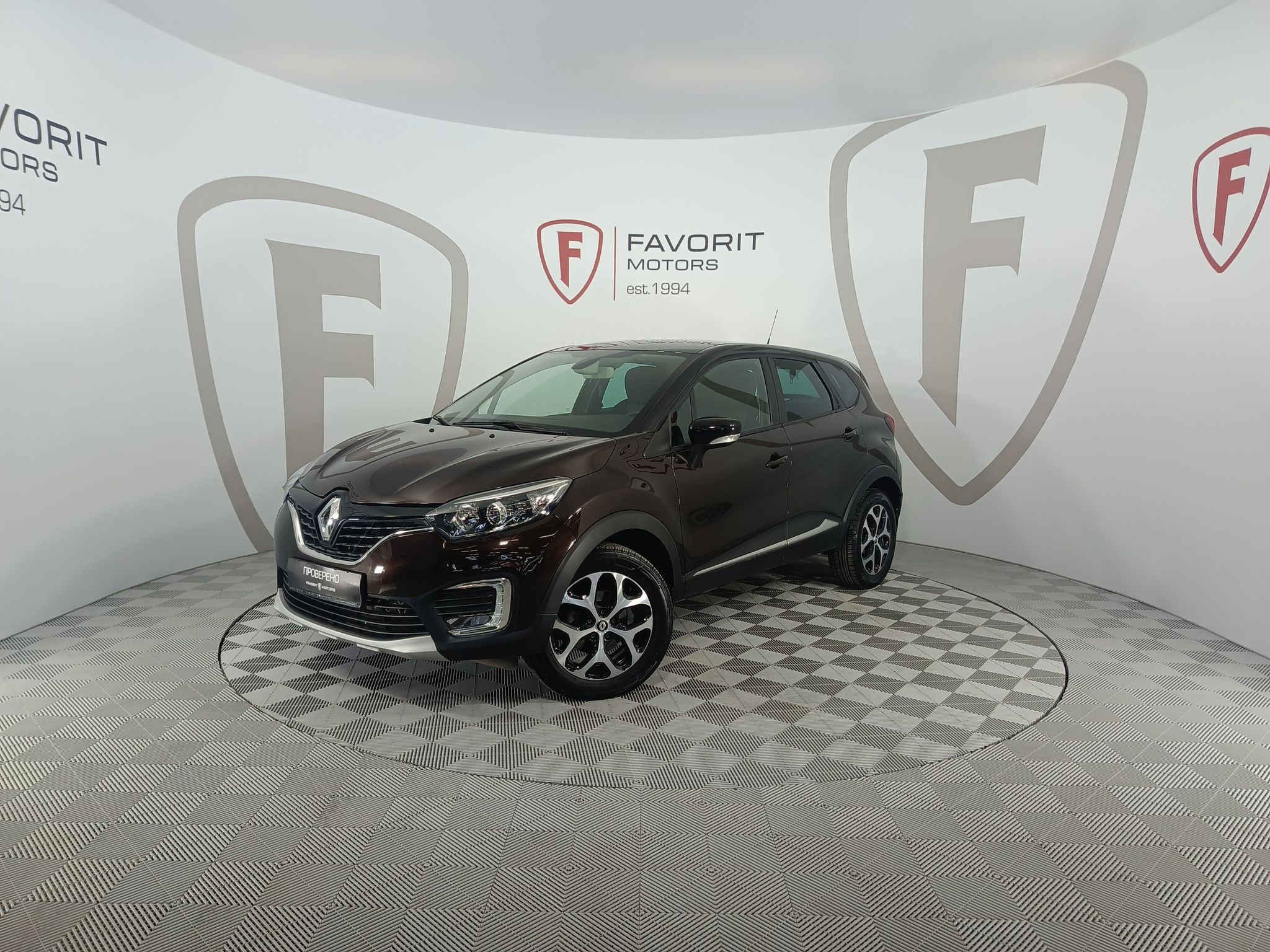 Купить Renault KAPTUR 2019 года с пробегом 49 111 км в Москве | Продажа б/у Рено  Каптур внедорожник