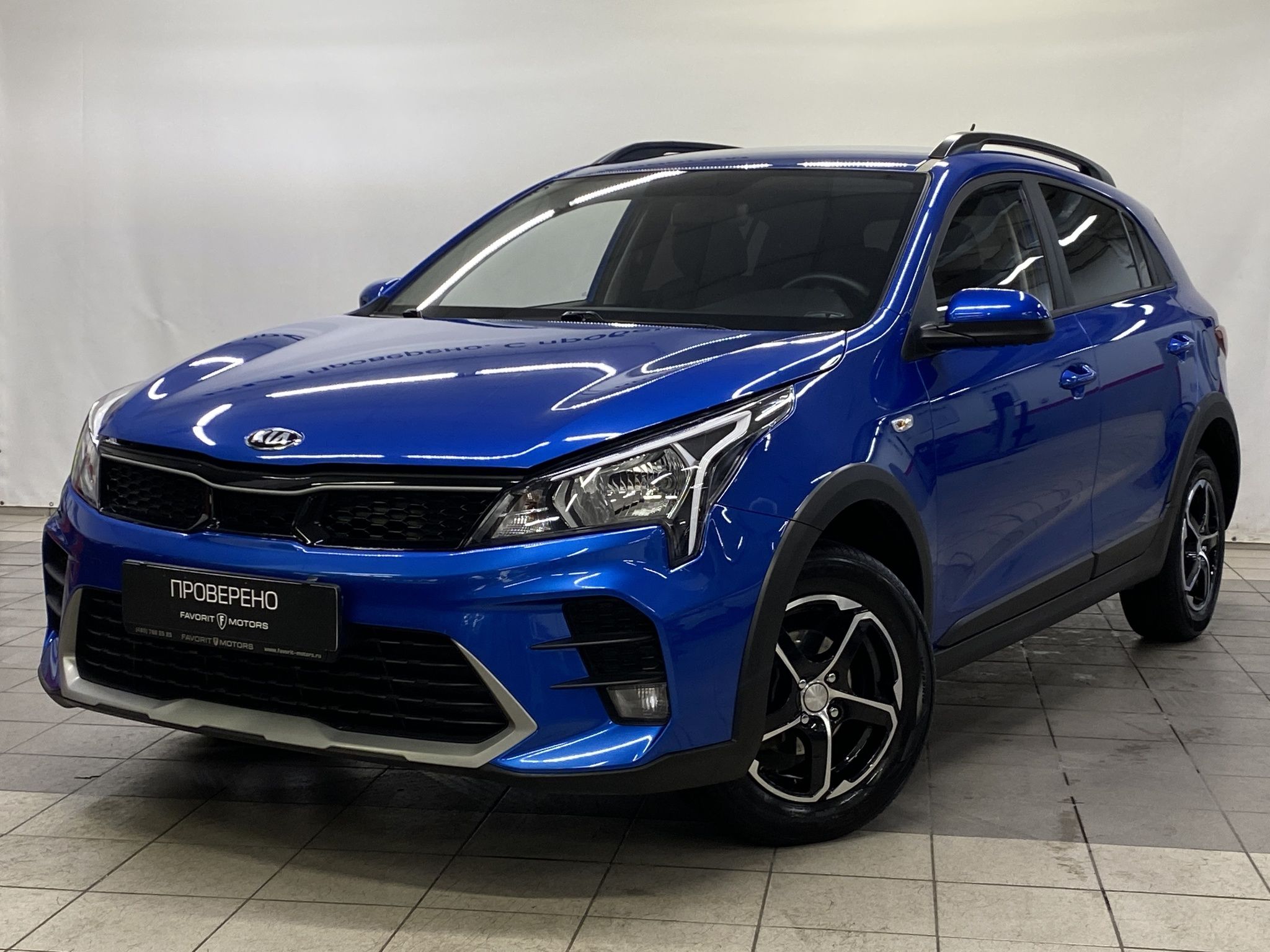 Купить б/у Kia Rio (Киа Рио) 1.6 (123 л.с.) хэтчбек 2021 года с пробегом 13  063 км в Москве