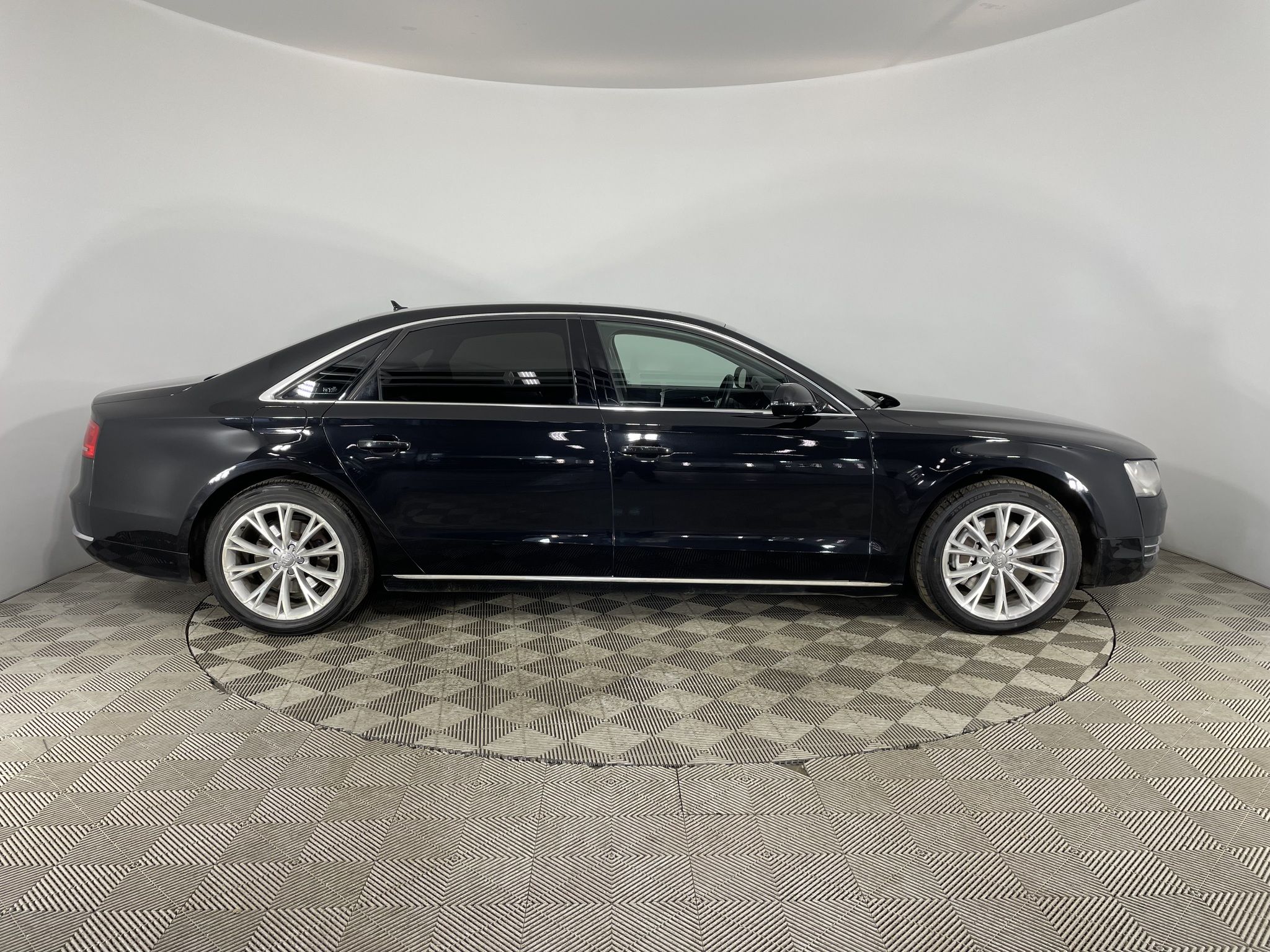 Купить AUDI A8 2011 года с пробегом 203 288 км в Москве | Продажа б/у Ауди  А8 седан