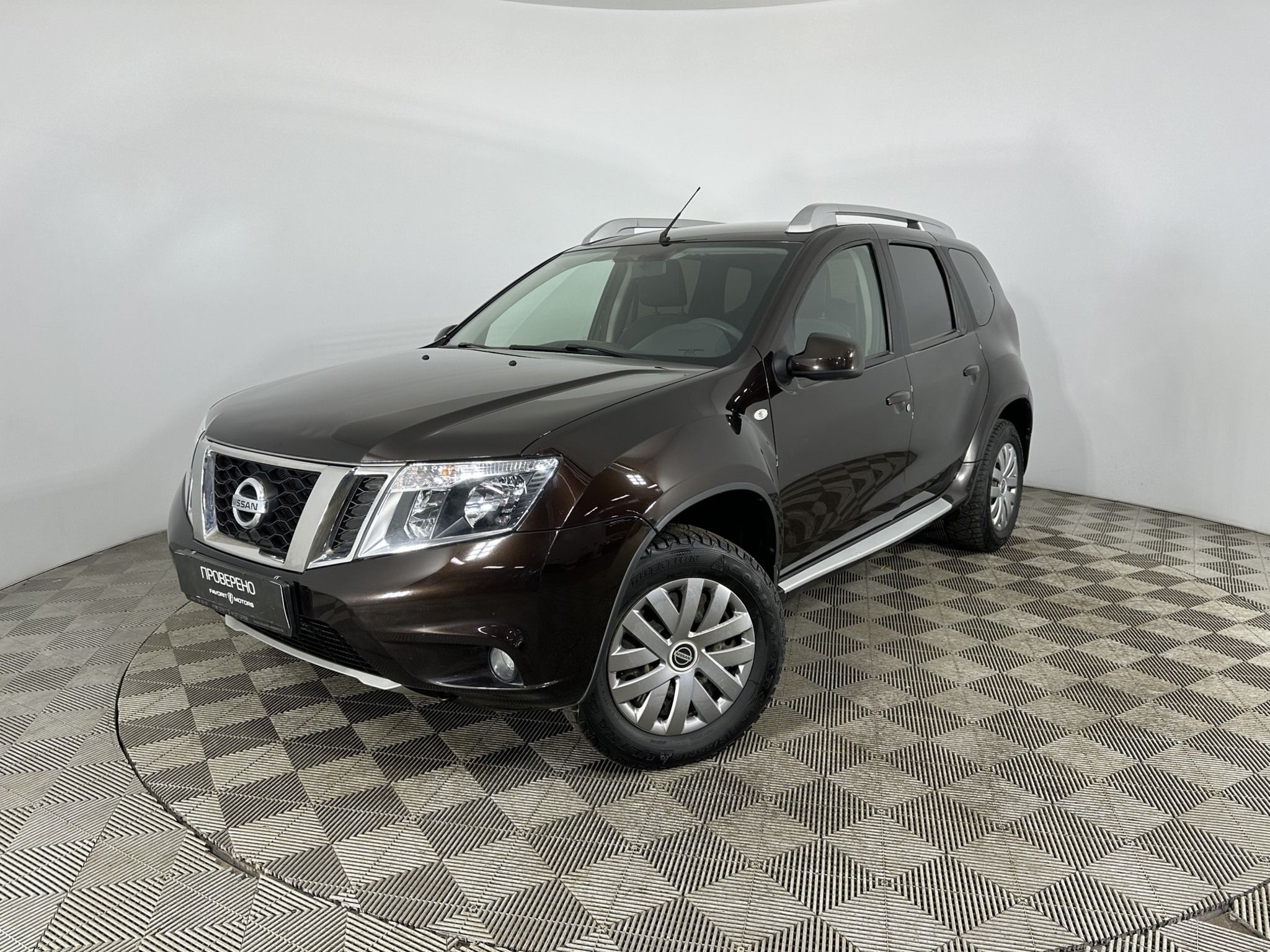 Купить ™ Nissan Terrano в Москве года у официального дилера