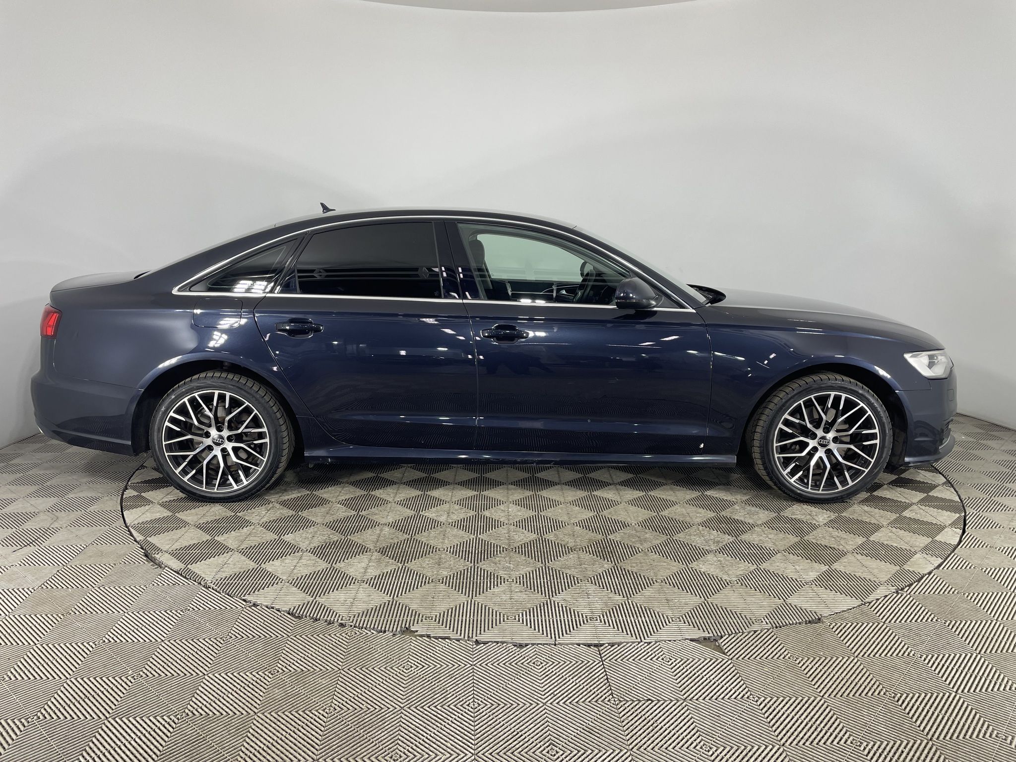 Купить AUDI A6 2016 года с пробегом 123 993 км в Москве | Продажа б/у Ауди  А6 седан