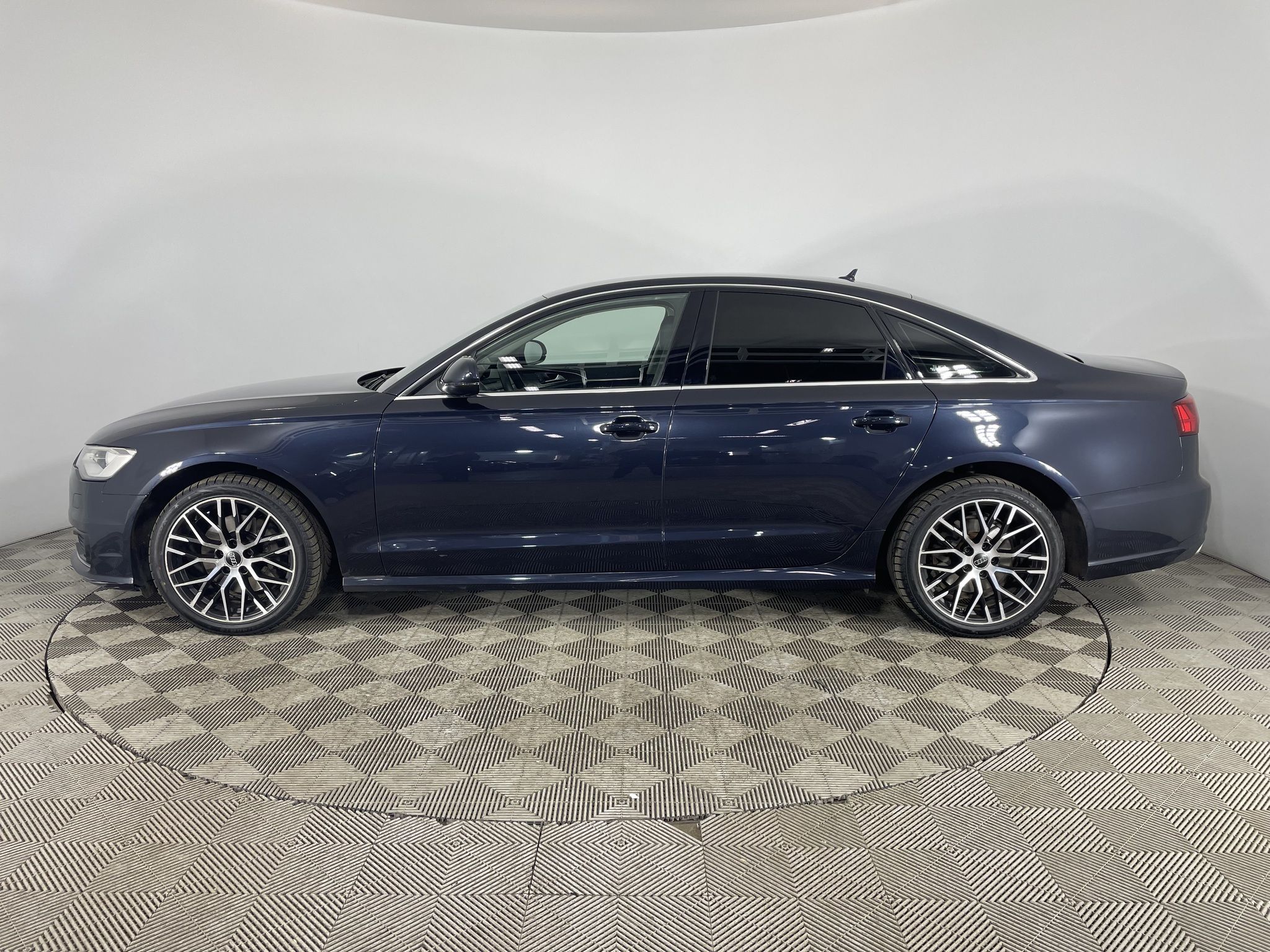 Купить AUDI A6 2016 года с пробегом 123 993 км в Москве | Продажа б/у Ауди  А6 седан