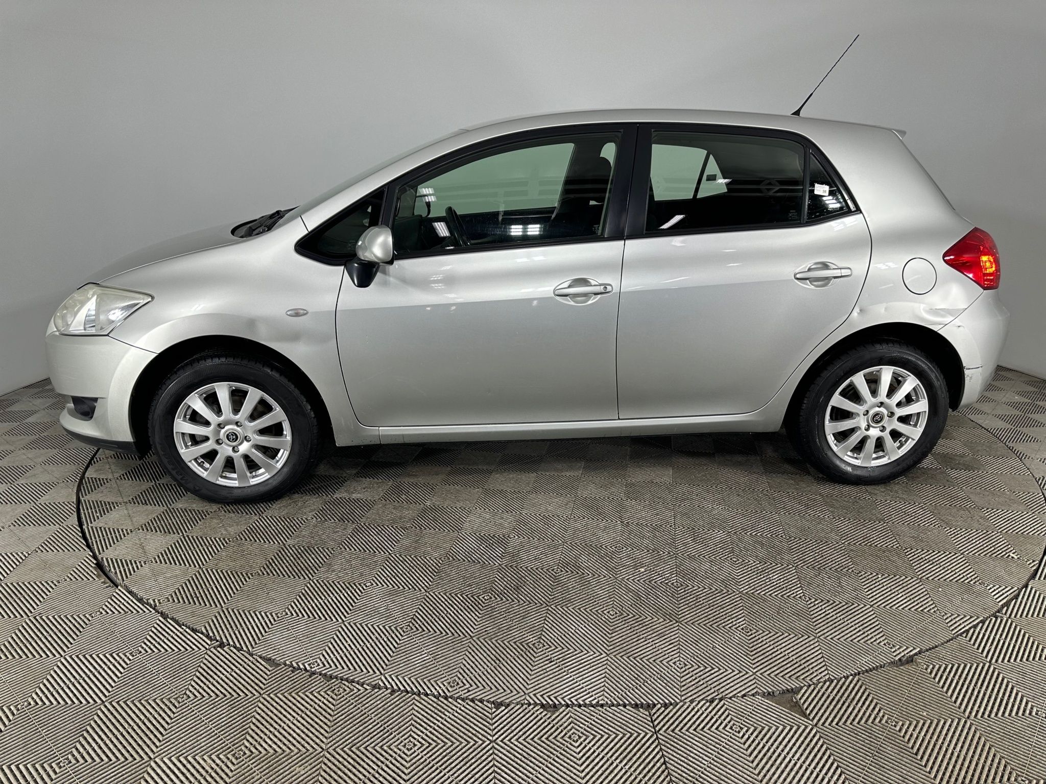 Купить TOYOTA AURIS 2007 года с пробегом 147 673 км в Москве | Продажа б/у Тойота  Аурис хэтчбек