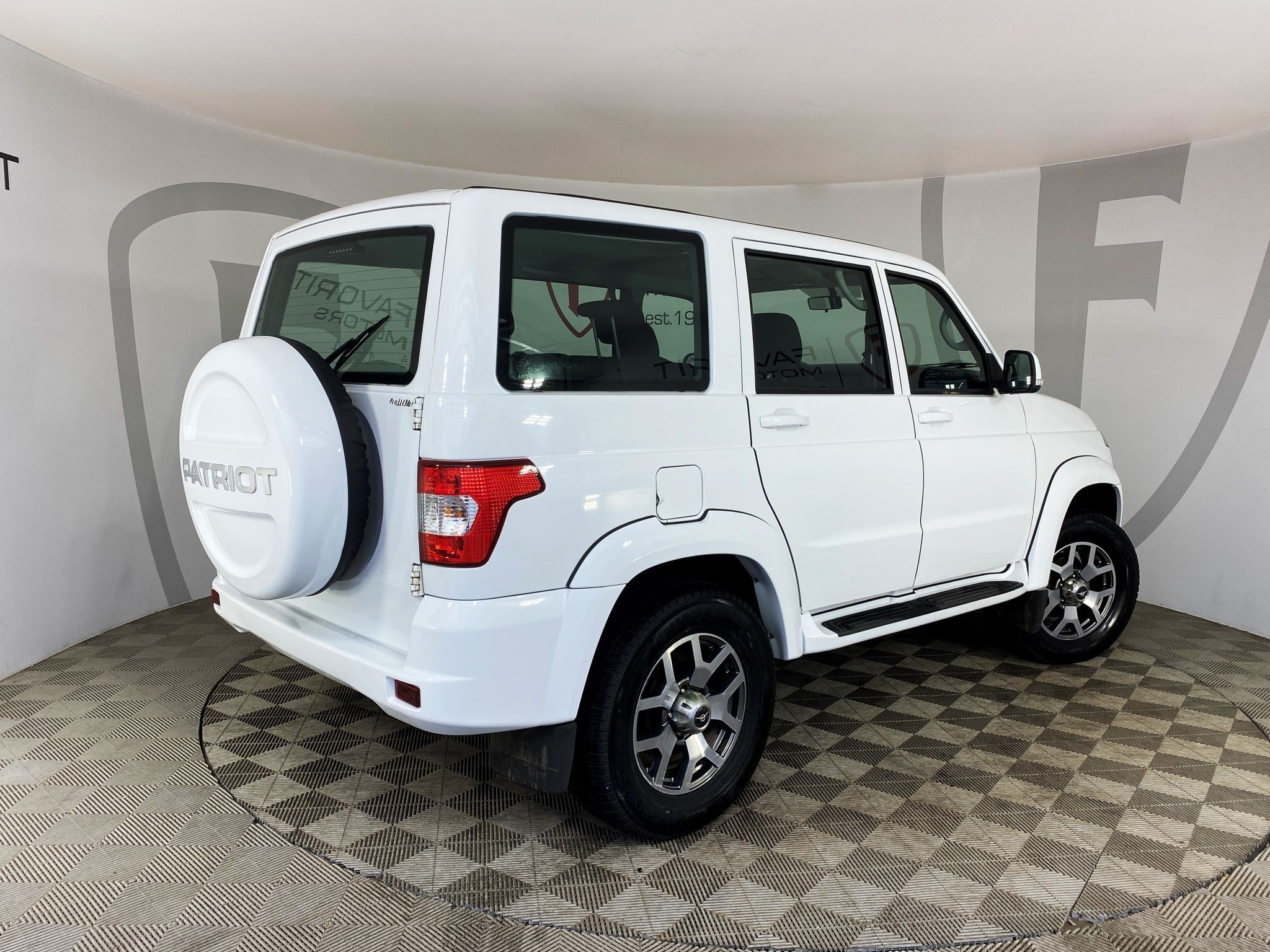 Купить UAZ PATRIOT 2019 года с пробегом 52 700 км в Москве | Продажа б/у  УАЗ Патриот внедорожник