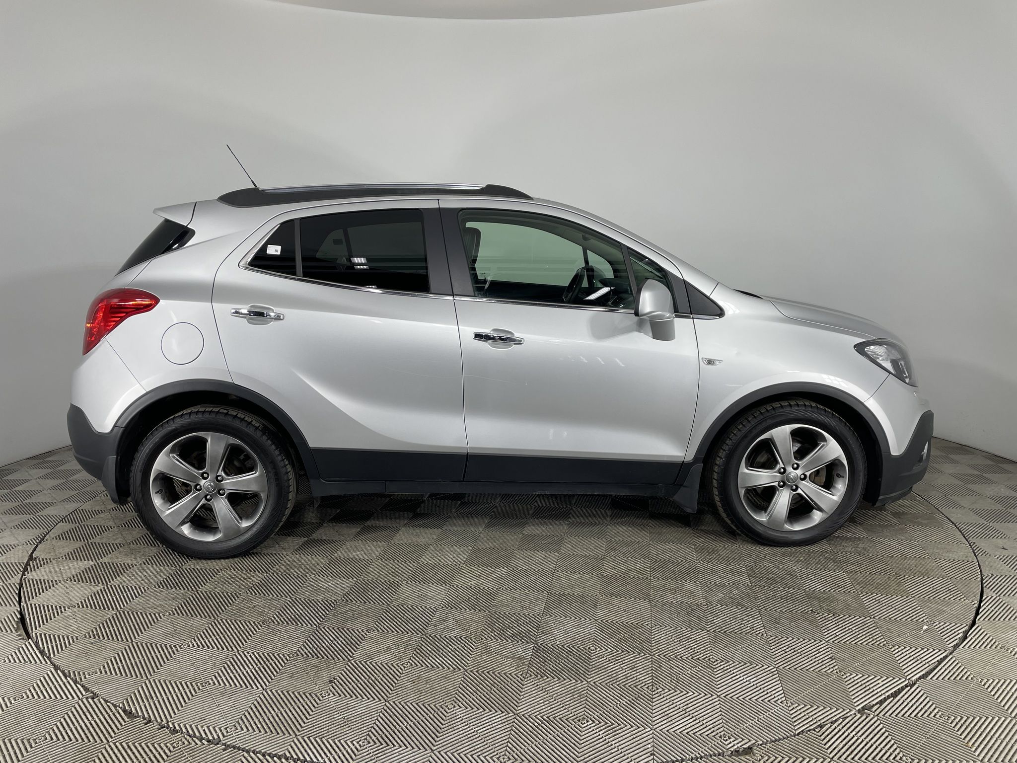 Купить Opel MOKKA 2014 года с пробегом 103 961 км в Москве | Продажа б/у  Опель Мокка внедорожник