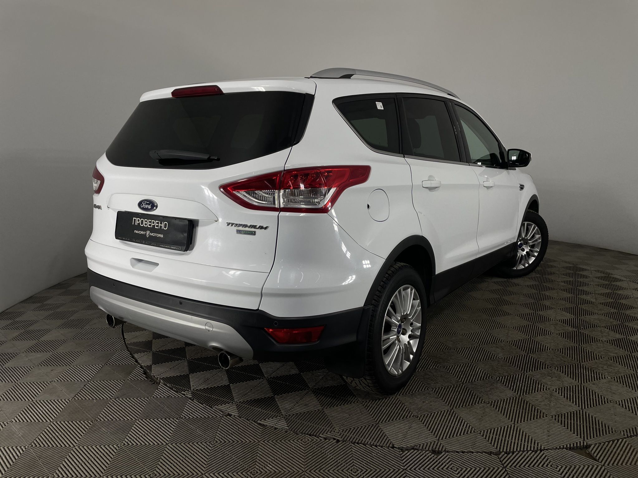 Купить Ford KUGA 2015 года с пробегом 147 000 км в Москве | Продажа б/у  Форд Куга внедорожник