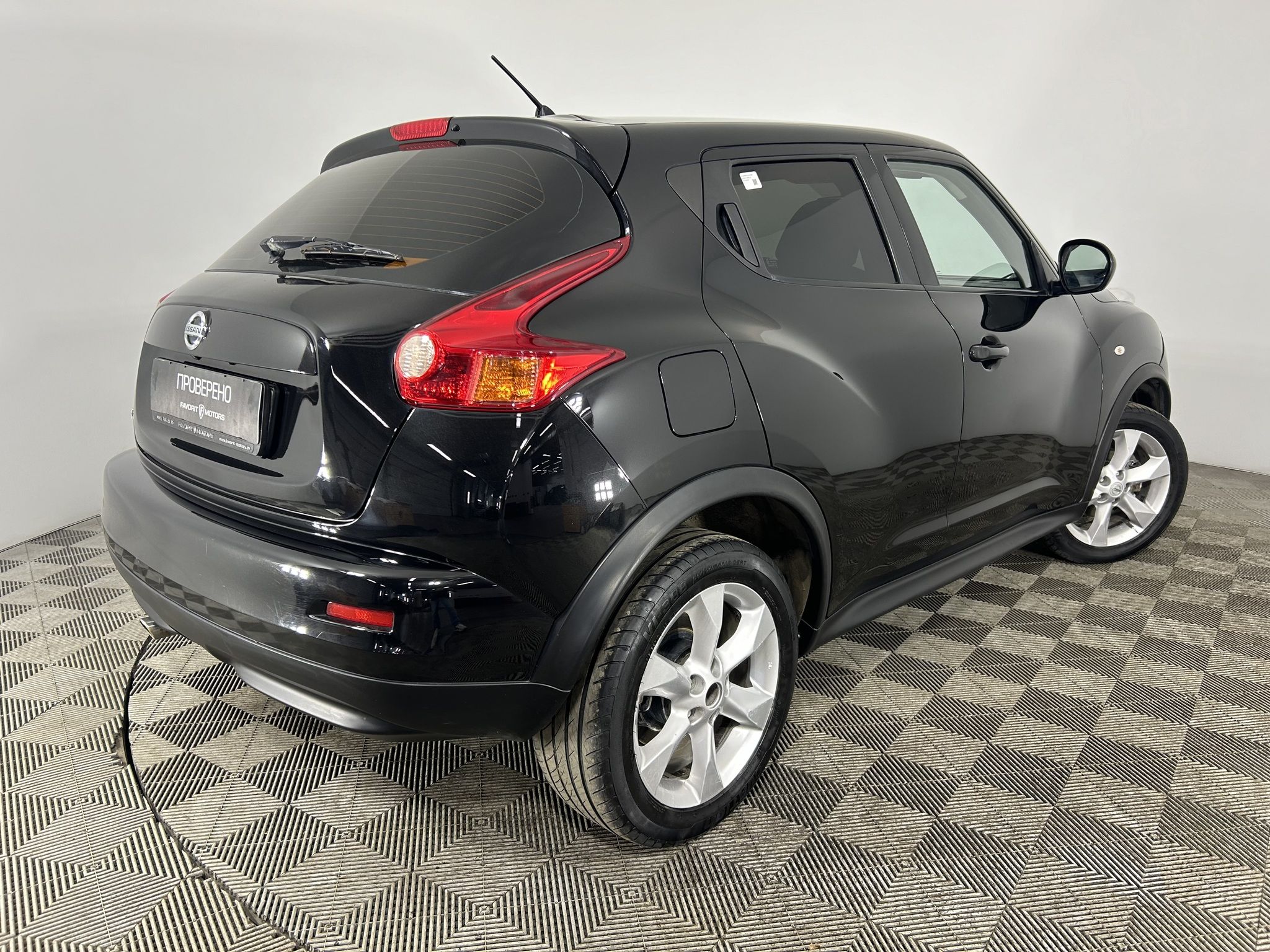 Купить NISSAN JUKE 2012 года с пробегом 125 000 км в Москве | Продажа б/у  Ниссан Жук внедорожник