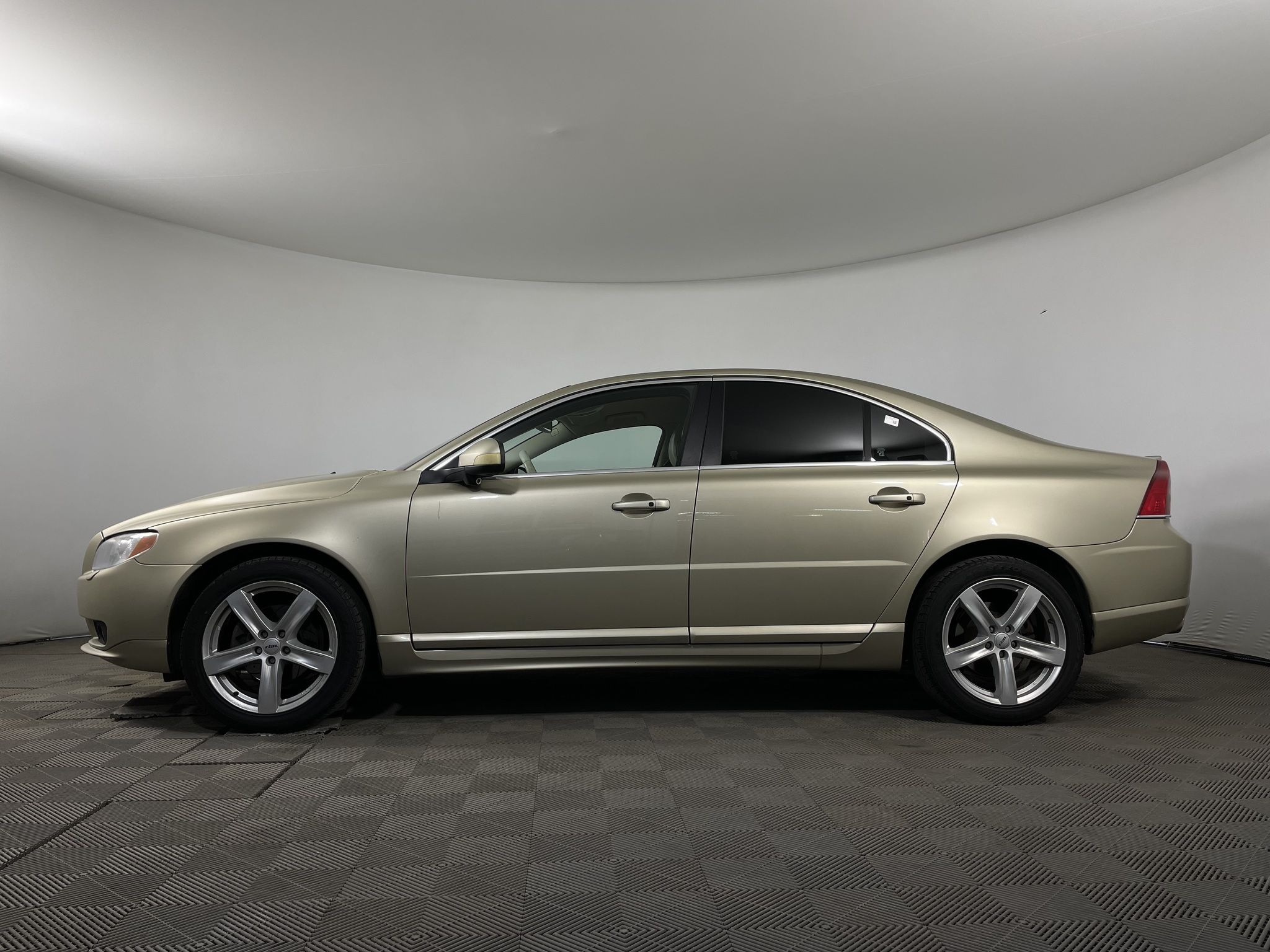 Купить Volvo S80 2008 года с пробегом 317 616 км в Москве | Продажа б/у Вольво  S80 седан