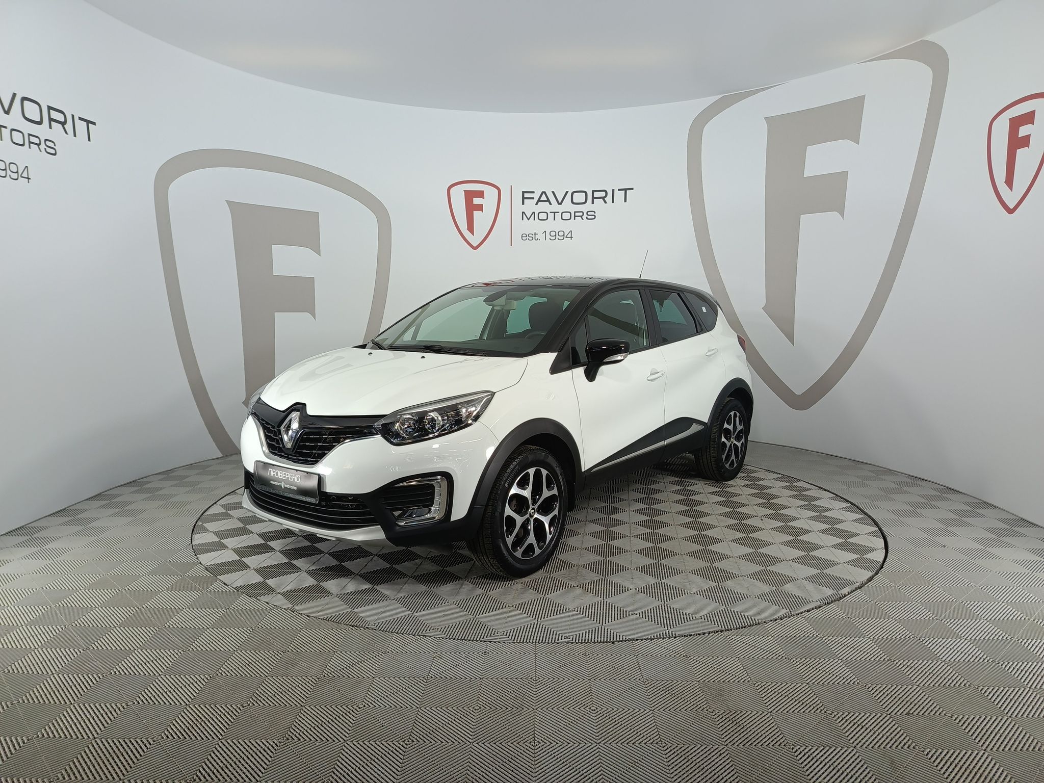 Купить Renault KAPTUR 2018 года с пробегом 83 980 км в Москве | Продажа б/у Рено  Каптур внедорожник