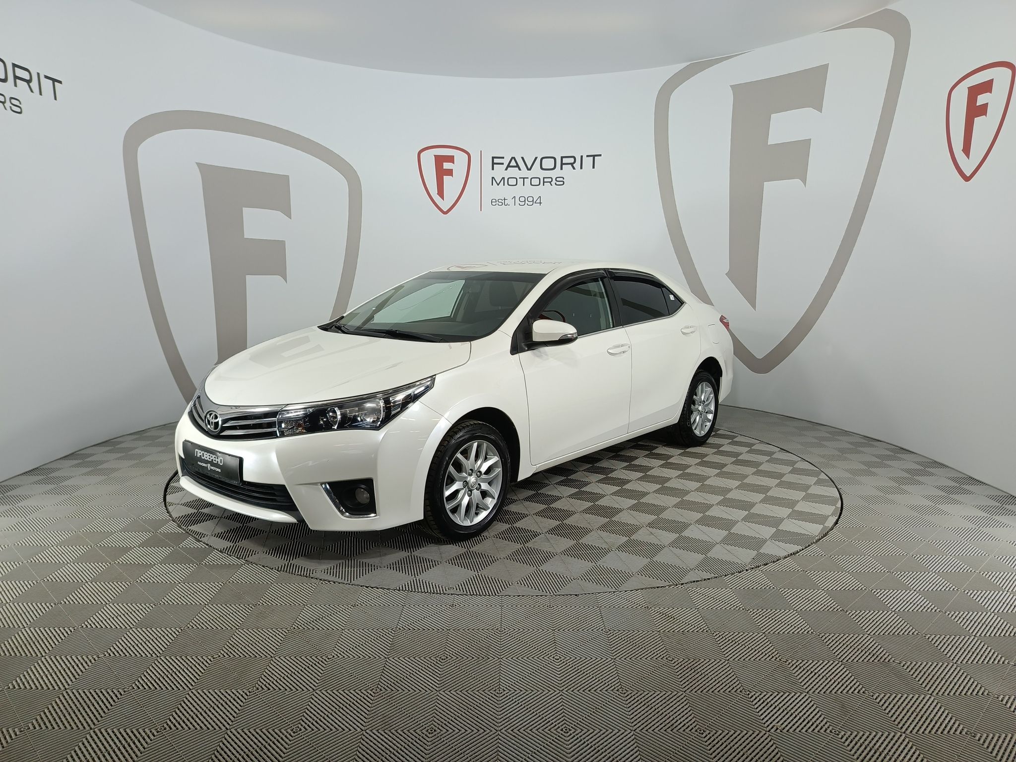 Купить TOYOTA COROLLA 2016 года с пробегом 151 755 км в Москве | Продажа  б/у Тойота Королла седан