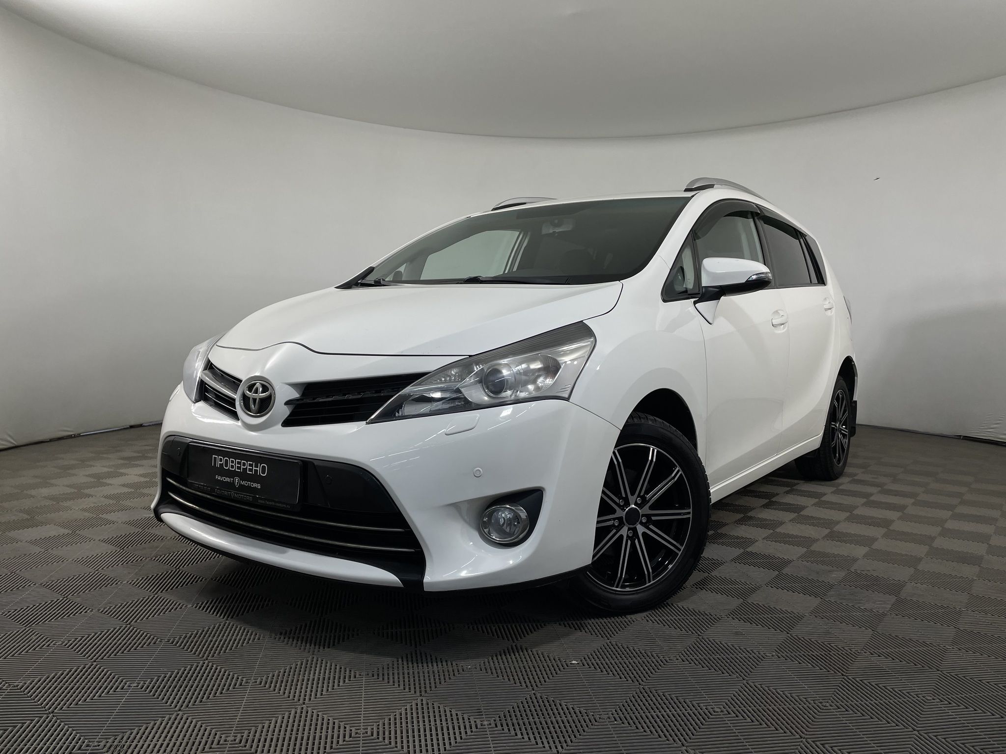 Купить TOYOTA VERSO 2013 года с пробегом 180 000 км в Москве | Продажа б/у  Тойота Версо универсал