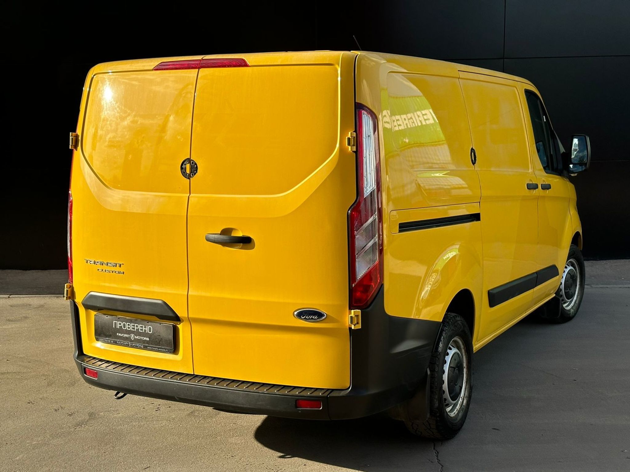 Купить Ford TRANSIT CUSTOM 2018 года с пробегом 87 885 км в Москве |  Продажа б/у Форд Транзит Кастом фургон