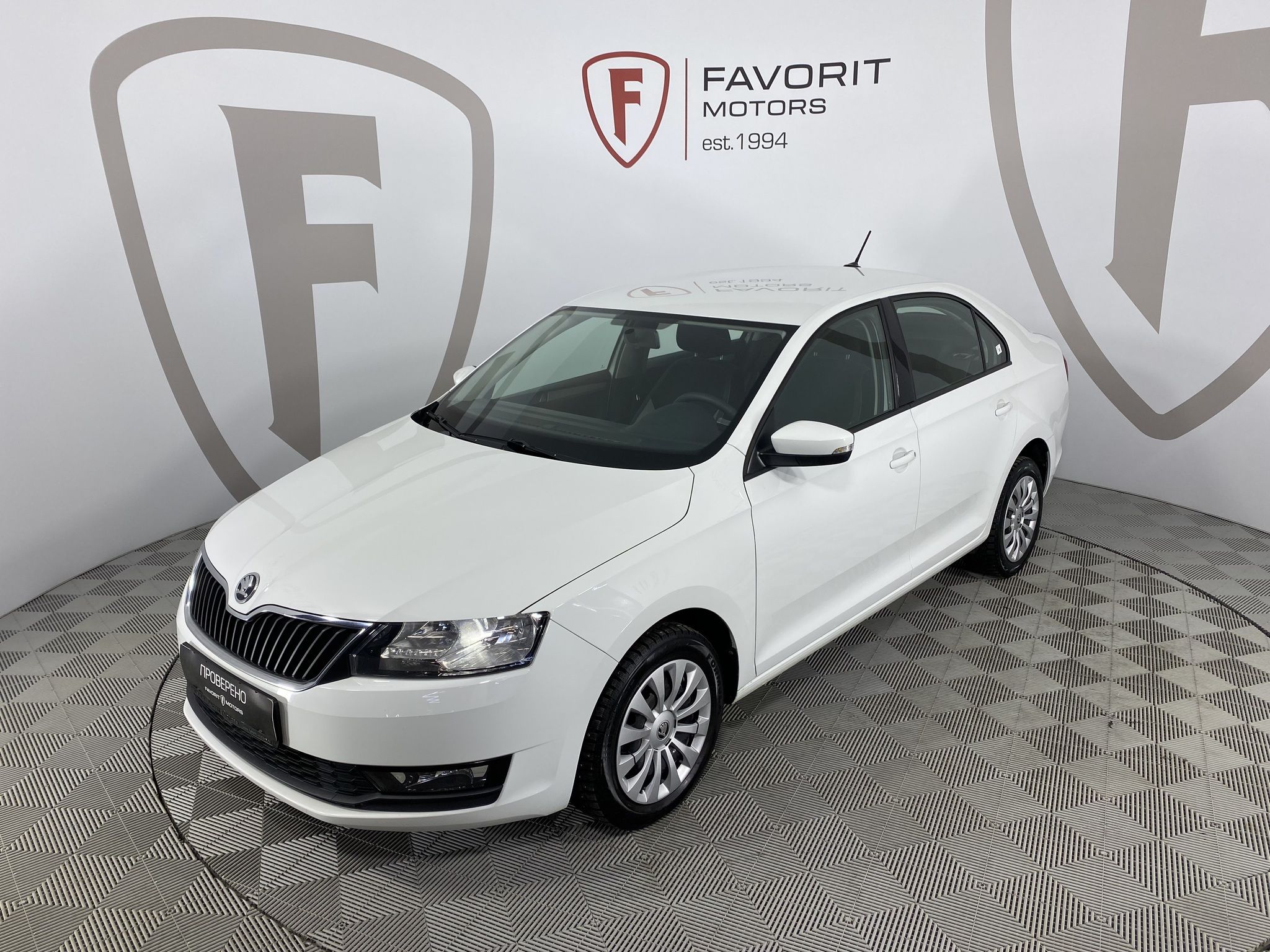 Купить Skoda RAPID 2019 года с пробегом 89 521 км в Москве | Продажа б/у  Шкода RAPID лифтбек