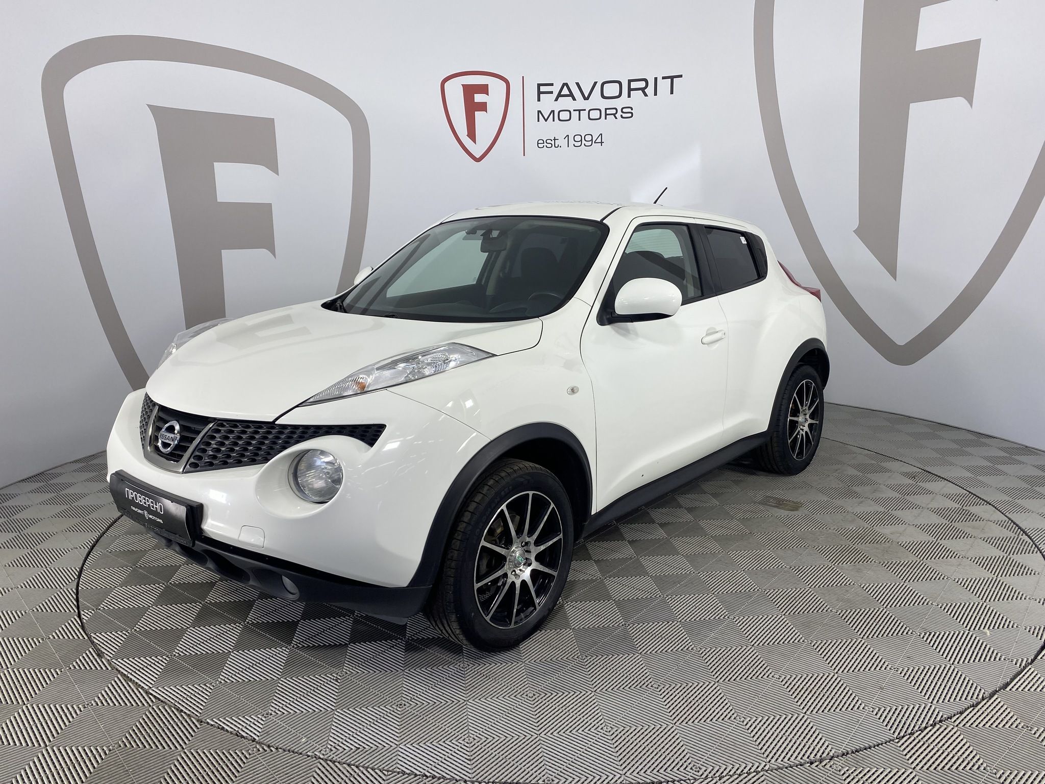 Купить NISSAN JUKE 2014 года с пробегом 152 424 км в Москве | Продажа б/у Ниссан  Жук внедорожник