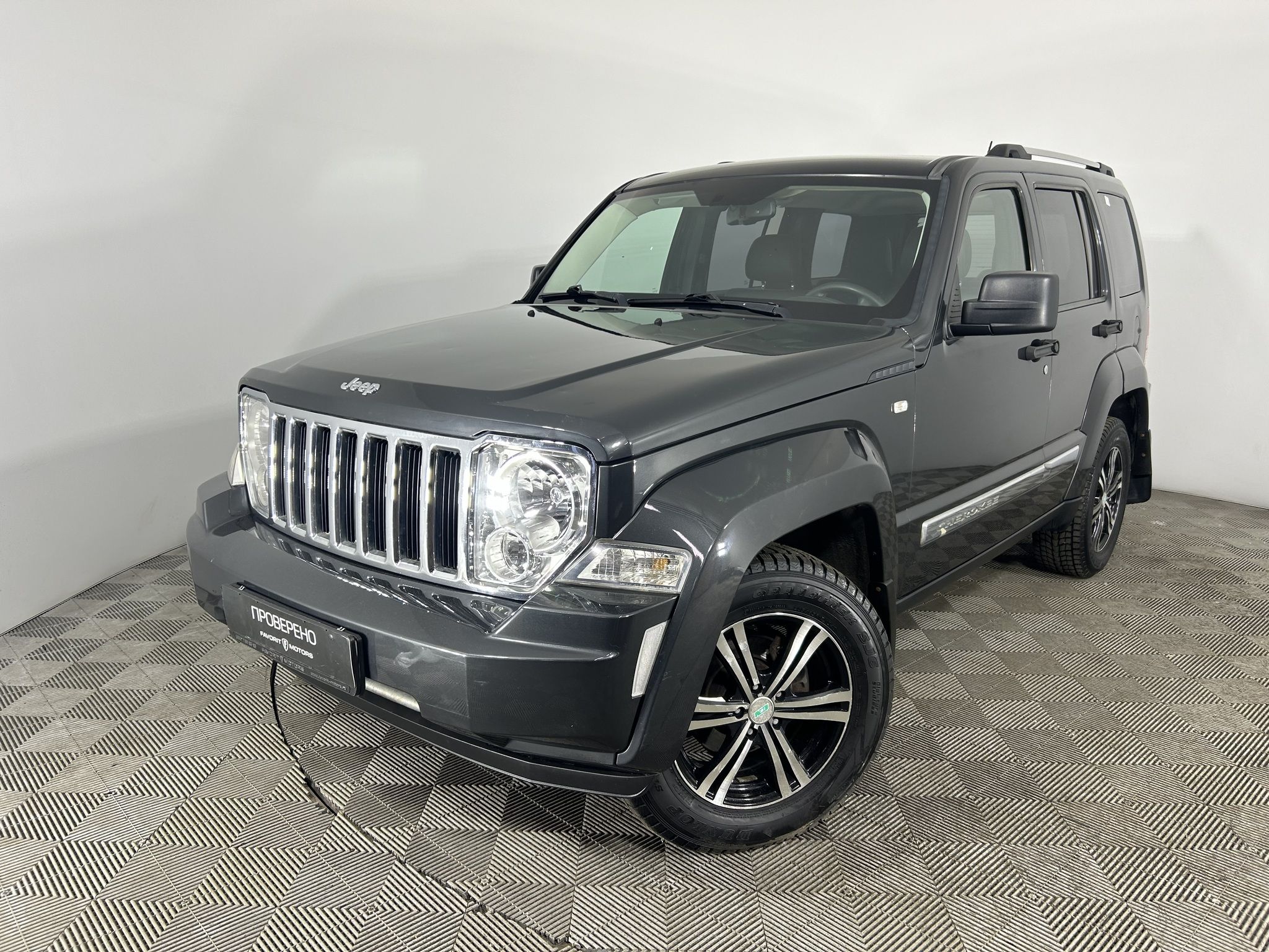 Купить Jeep CHEROKEE 2010 года с пробегом 164 424 км в Москве | Продажа б/у Джип  Чероки внедорожник