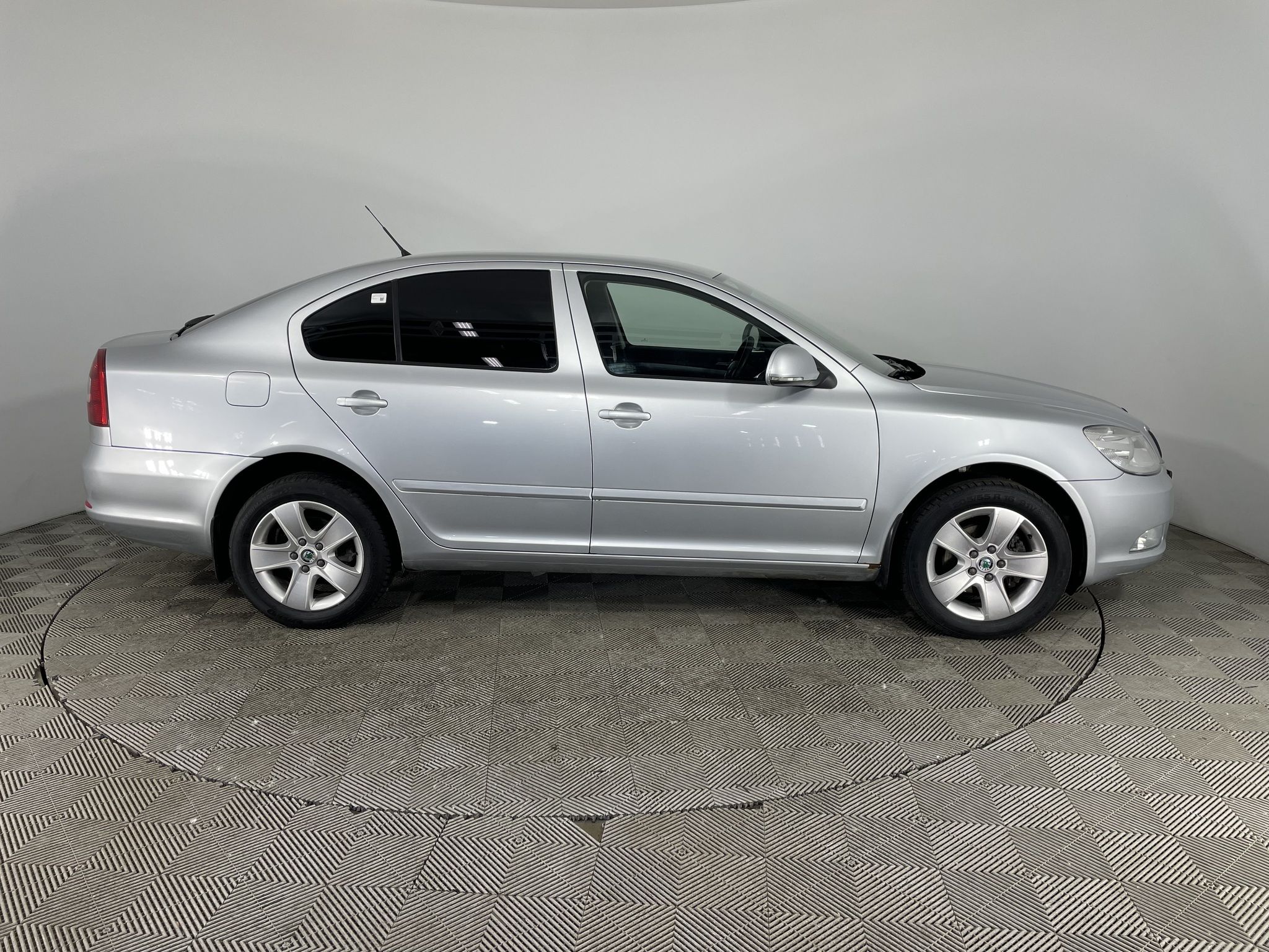 Купить Skoda OCTAVIA 2010 года с пробегом 235 810 км в Москве | Продажа б/у  Шкода Новая Октавия лифтбек