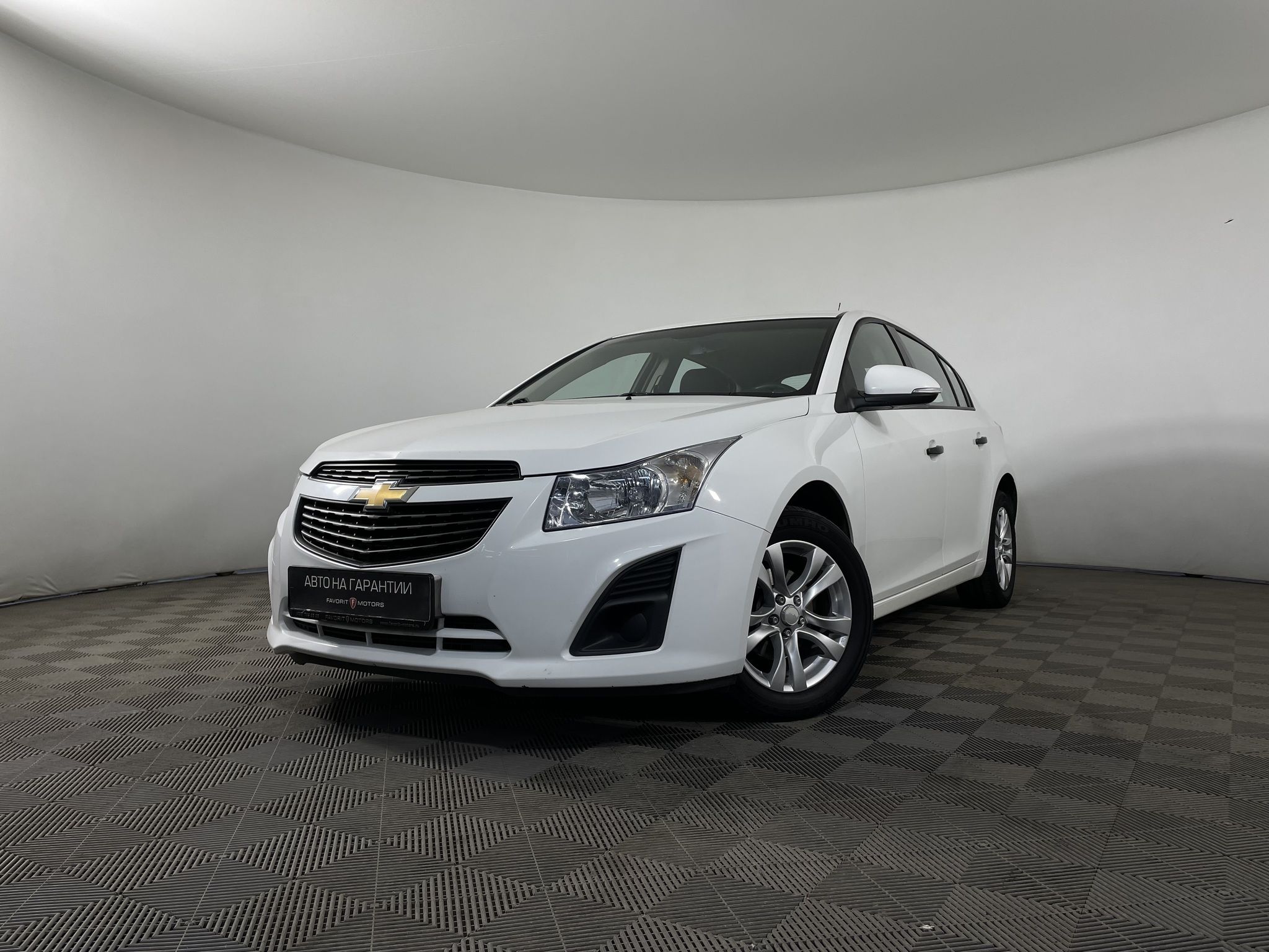 Купить Chevrolet CRUZE, I РЕСТАЙЛИНГ 2014 года с пробегом 130 574 км в  Москве | Продажа б/у Шевроле CRUZE, I РЕСТАЙЛИНГ седан