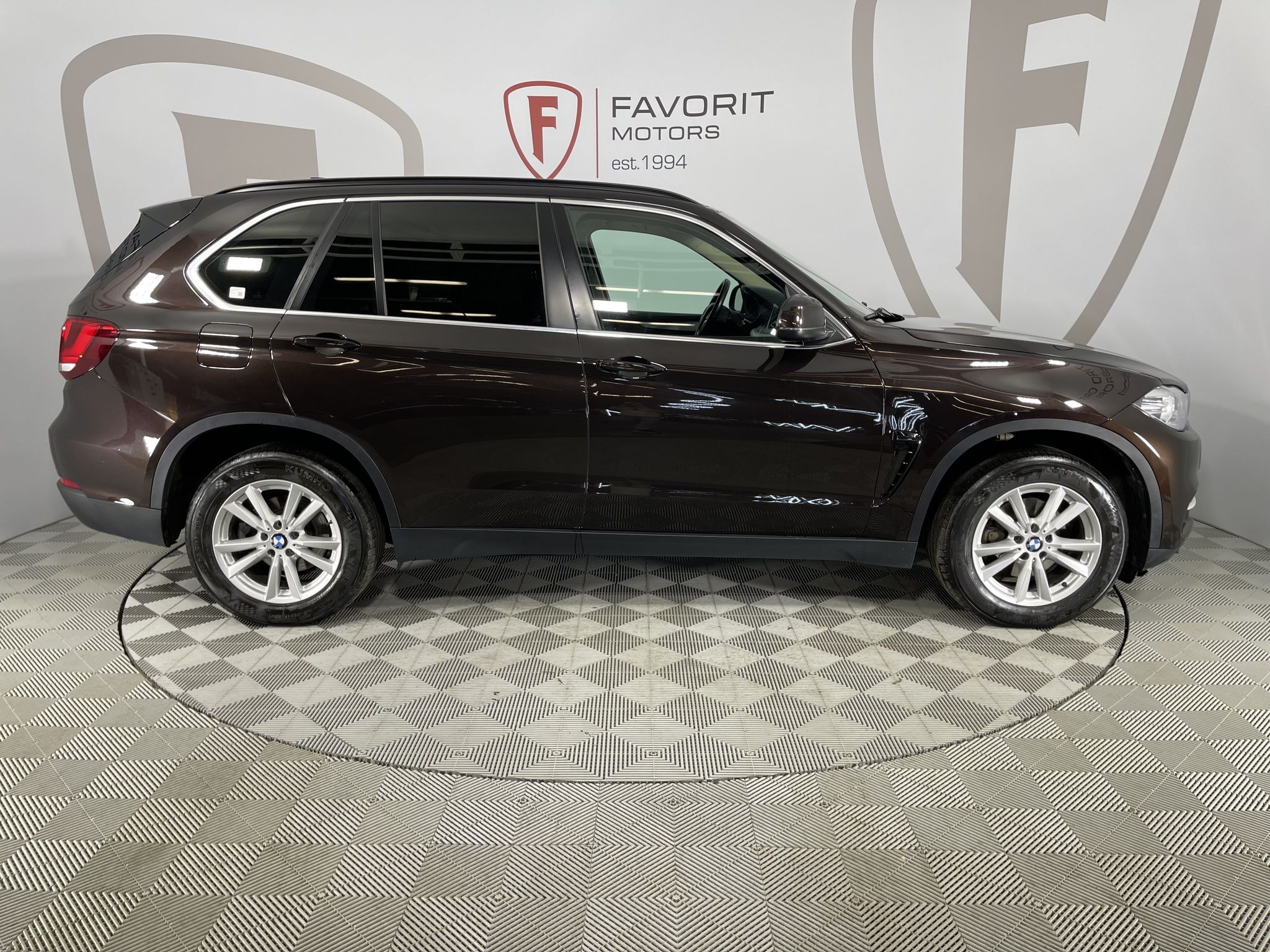 Купить BMW X5 2015 года с пробегом 145 694 км в Москве | Продажа б/у БМВ Х5  внедорожник