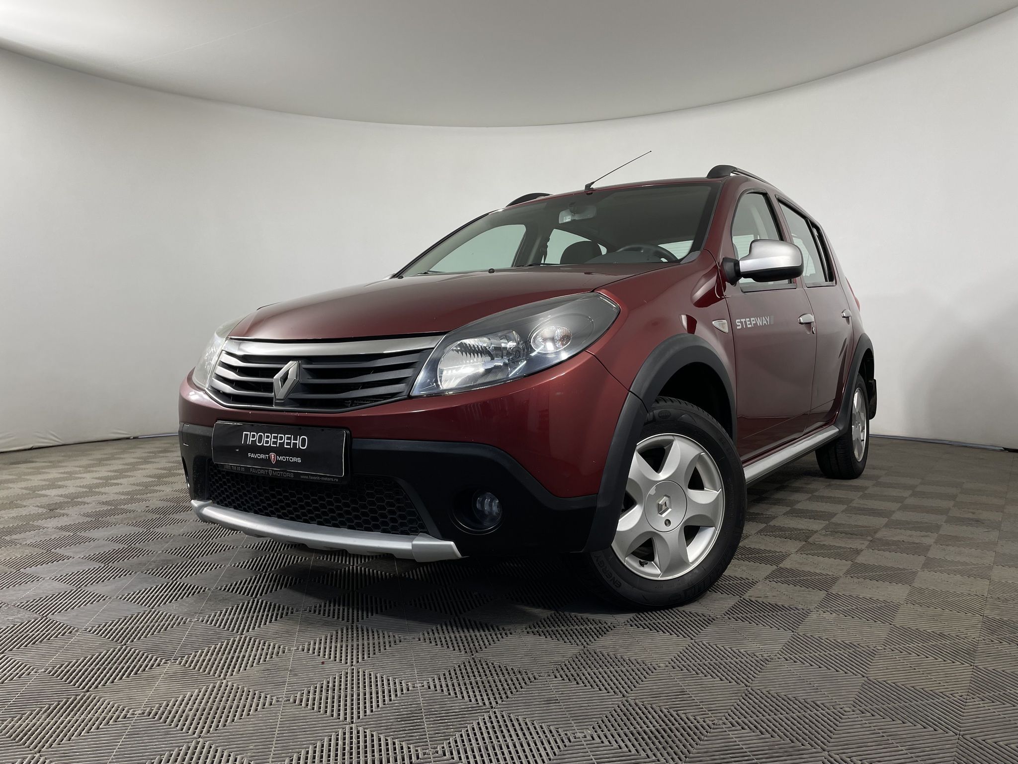 Купить Renault SANDERO STEPWAY PH2 2014 года с пробегом 228 657 км в Москве  | Продажа б/у Рено SANDERO STEPWAY PH2 хэтчбек