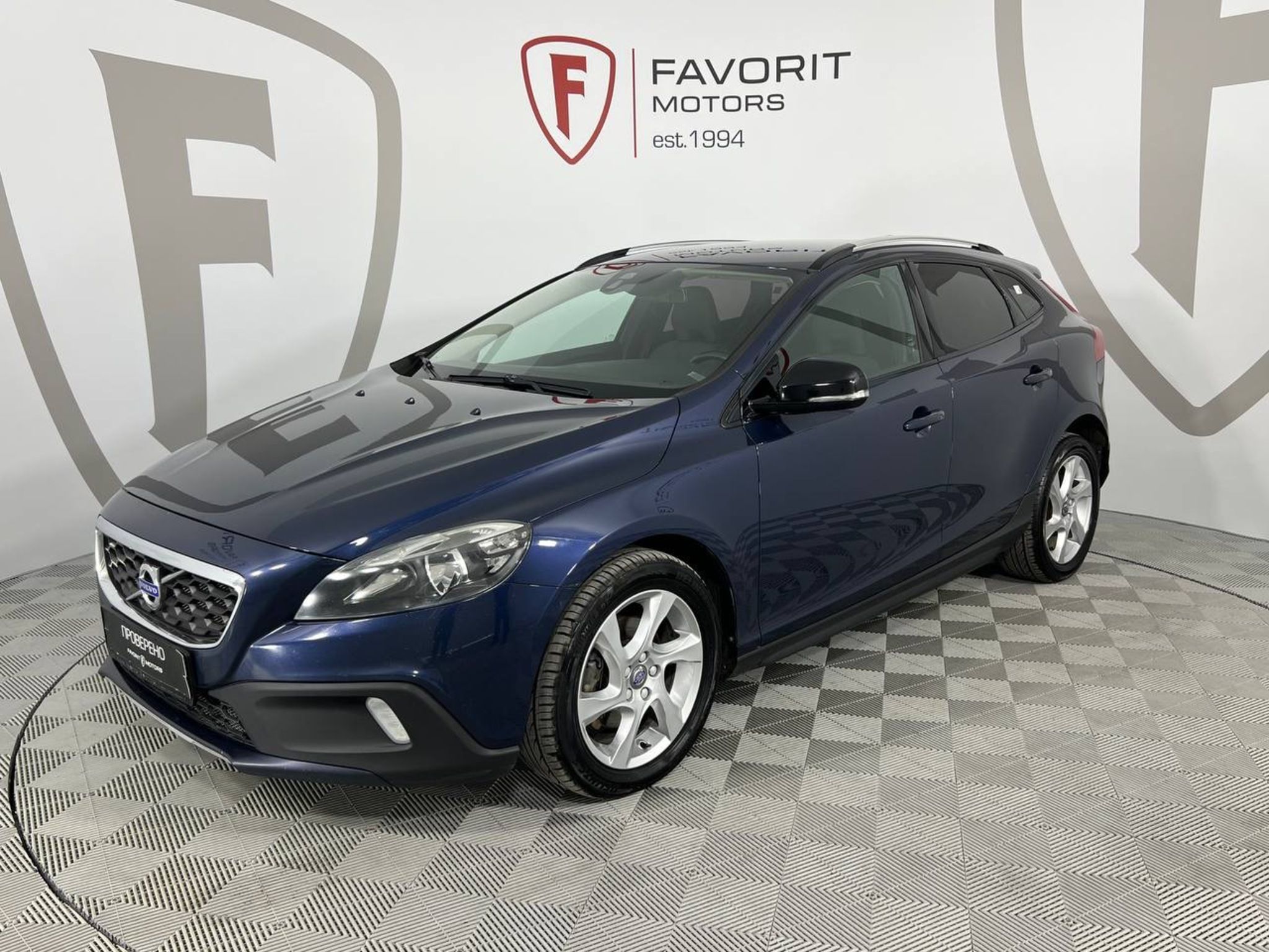 Volvo V40