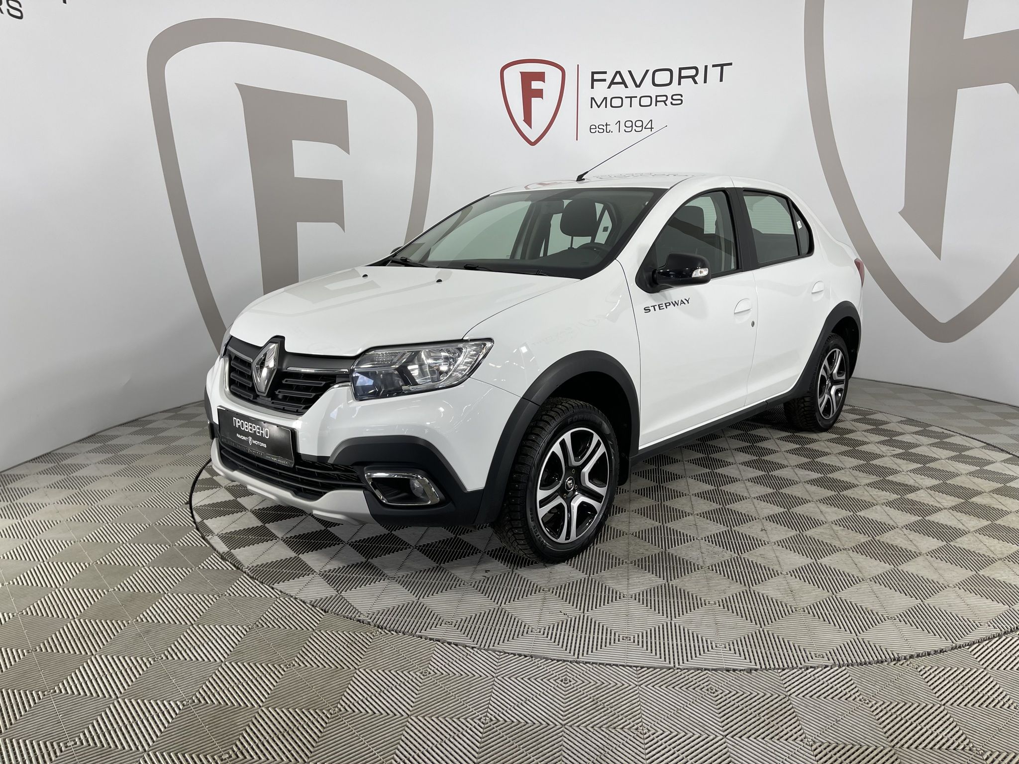 Renault LOGAN STEPWAY