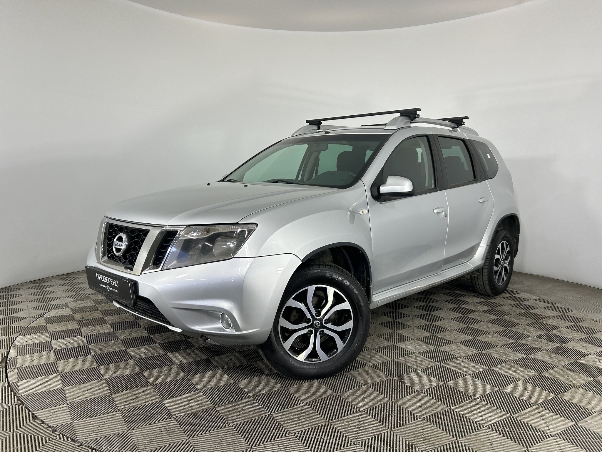 NISSAN TERRANO