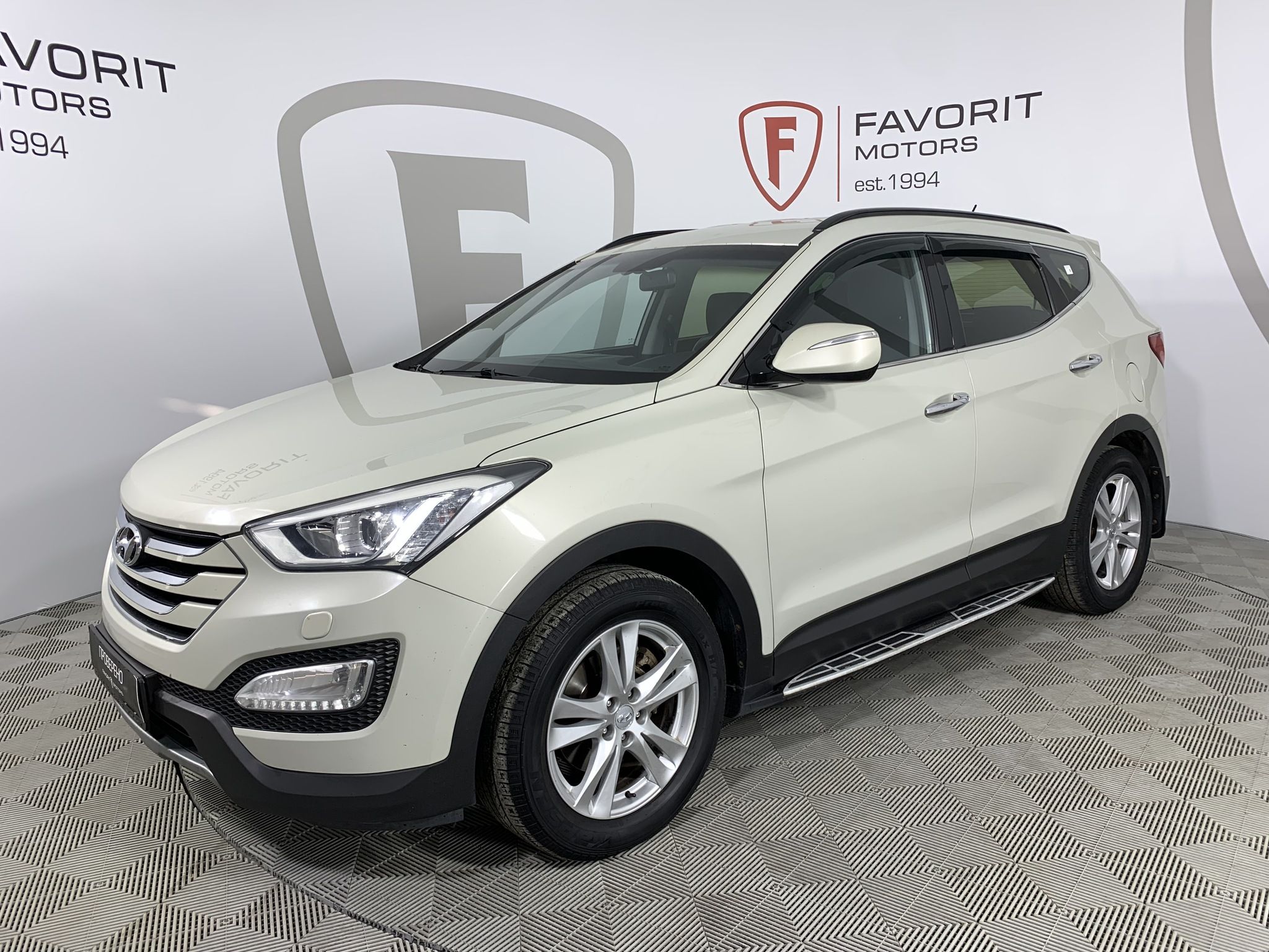 Hyundai SANTA FE