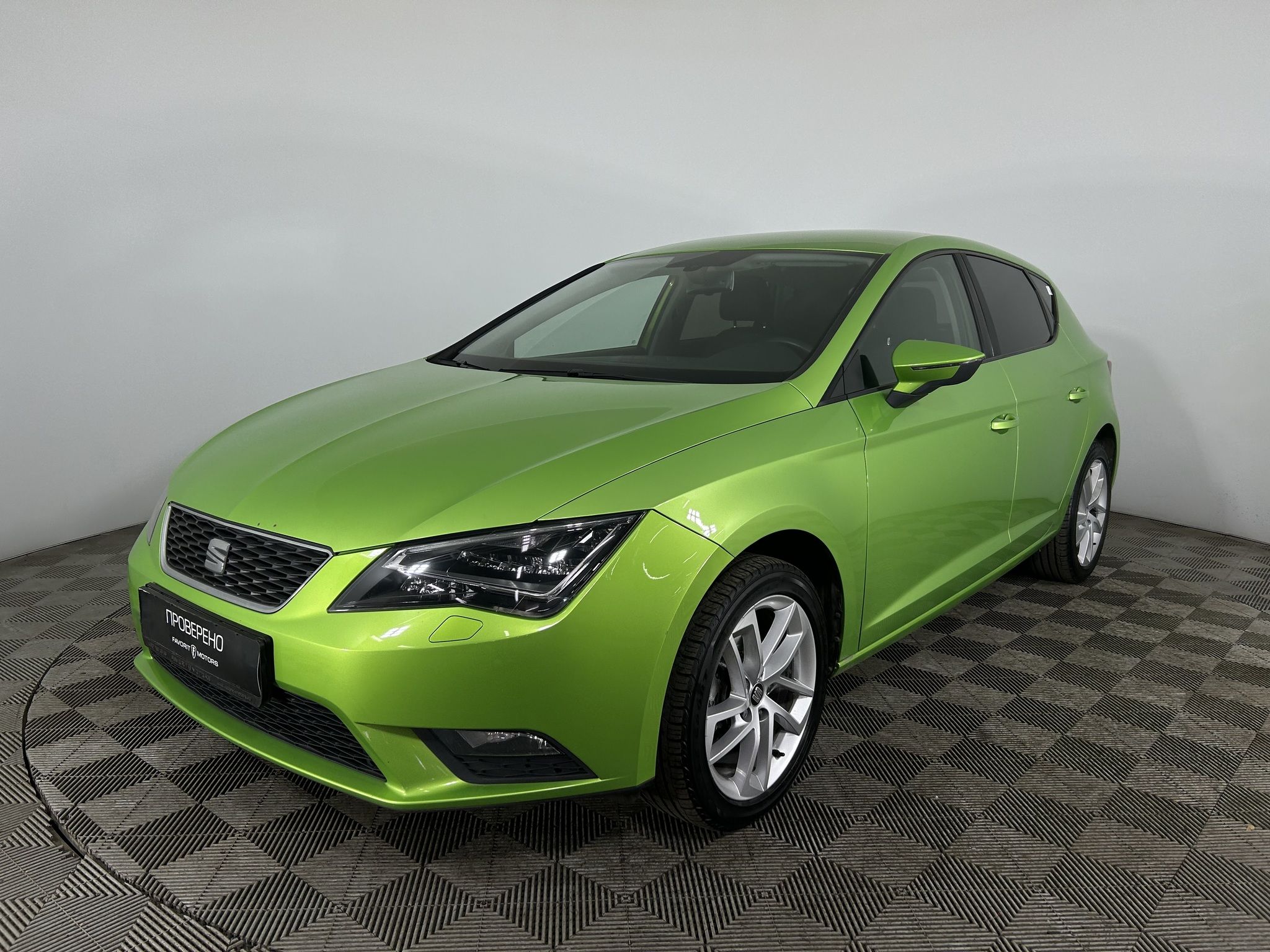 SEAT LEON