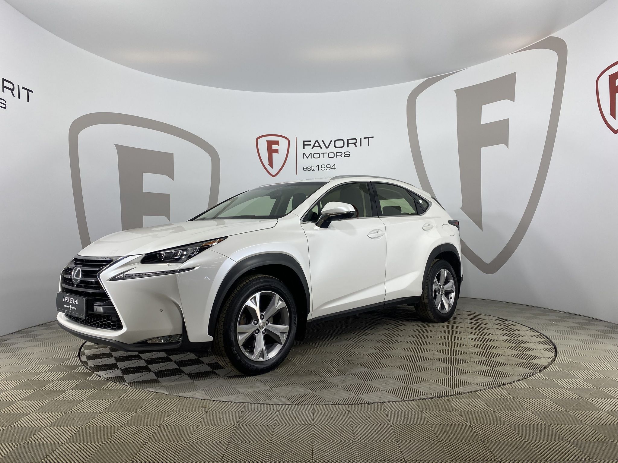 LEXUS NX