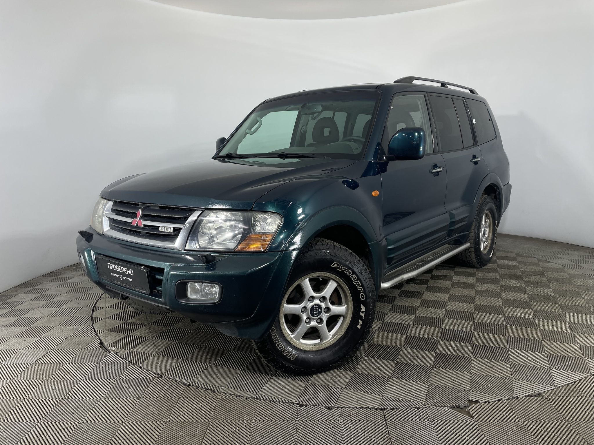 MITSUBISHI PAJERO