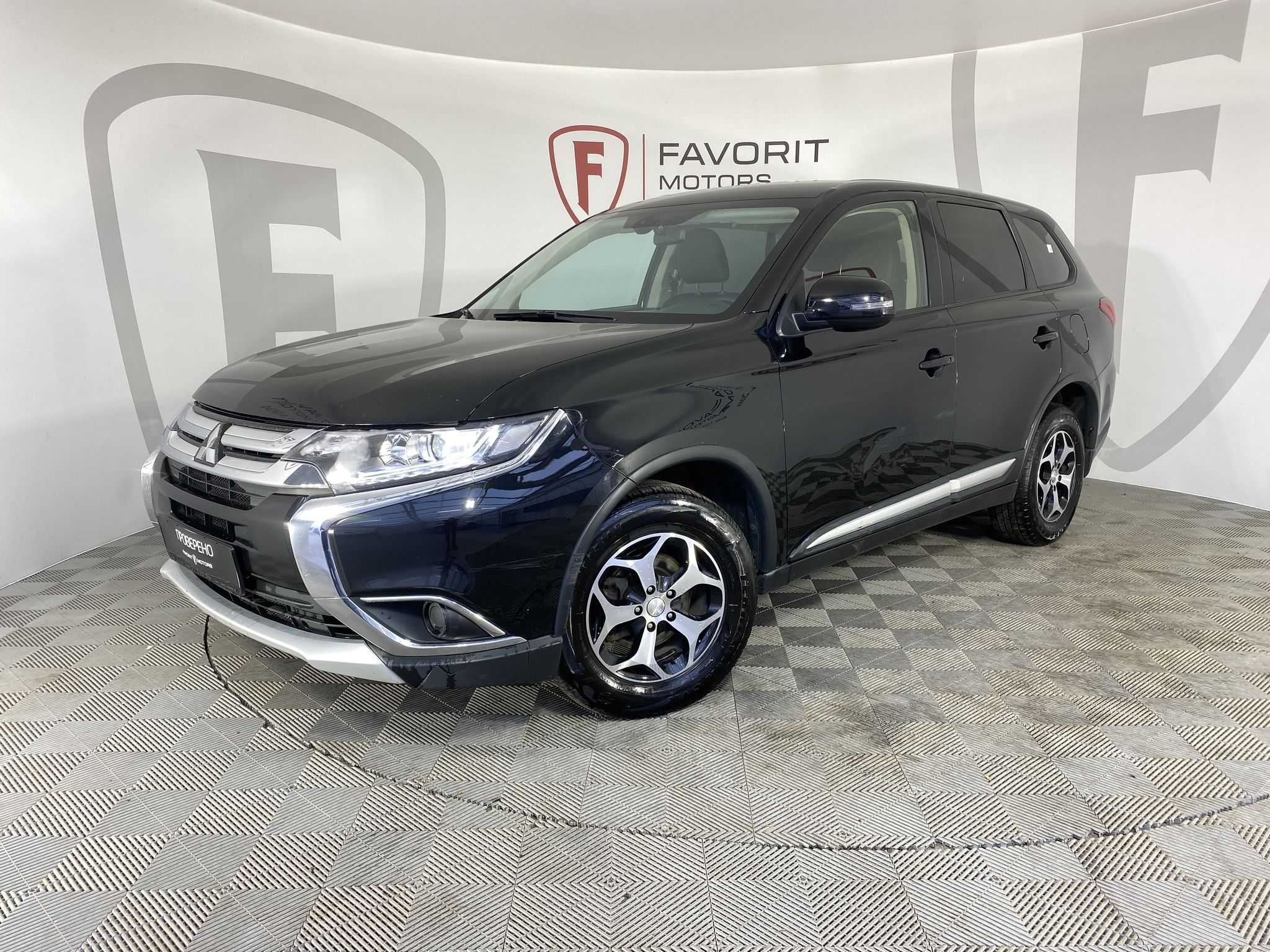 MITSUBISHI OUTLANDER