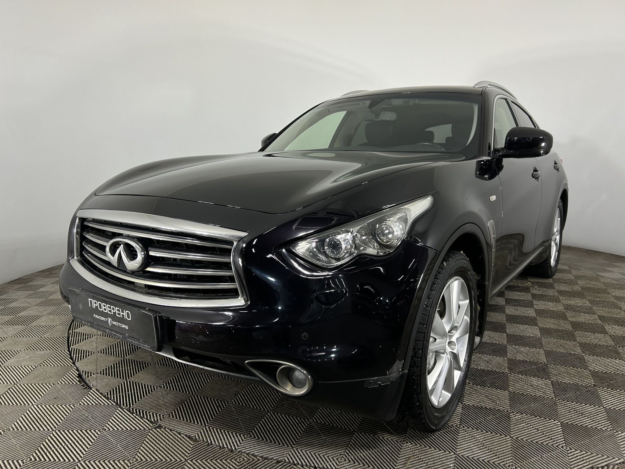 INFINITI FX37