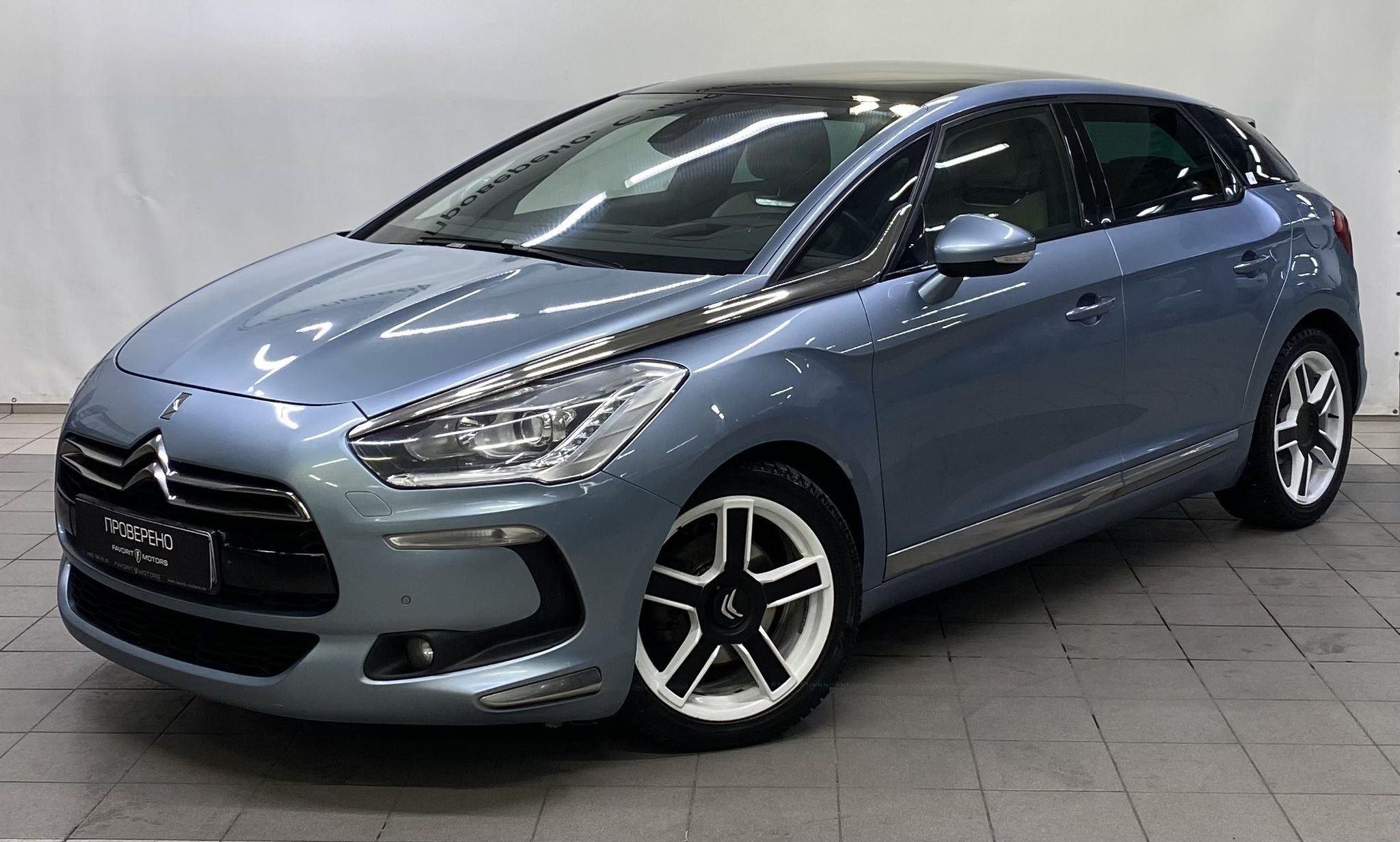 Citroen DS5