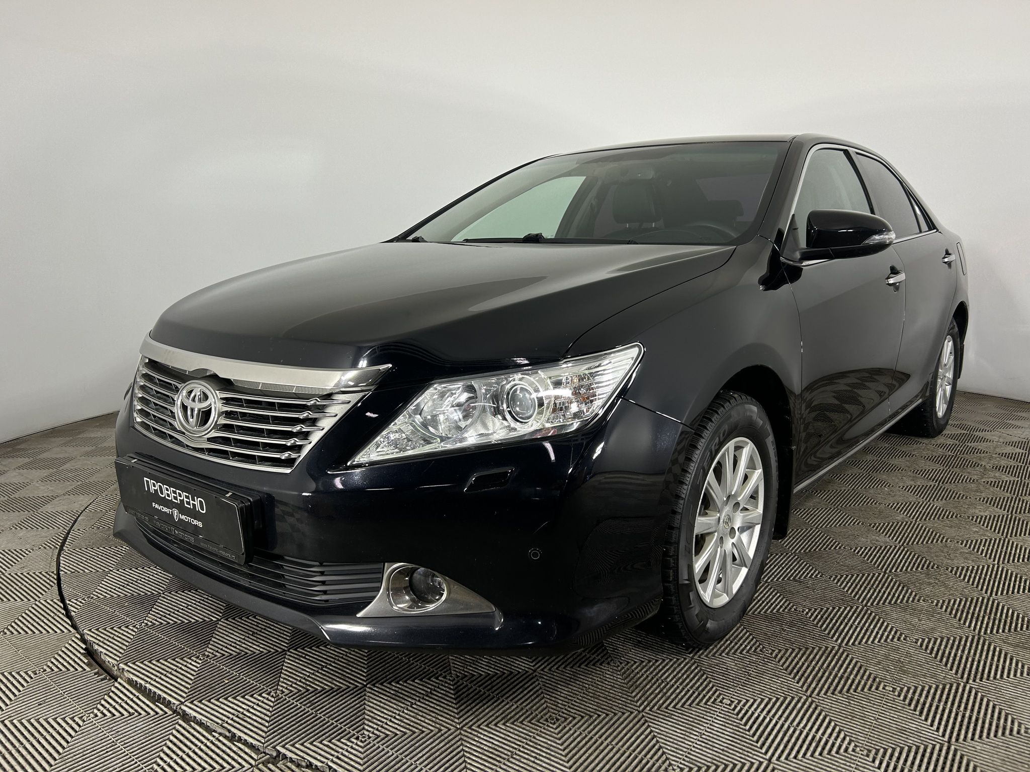 TOYOTA CAMRY