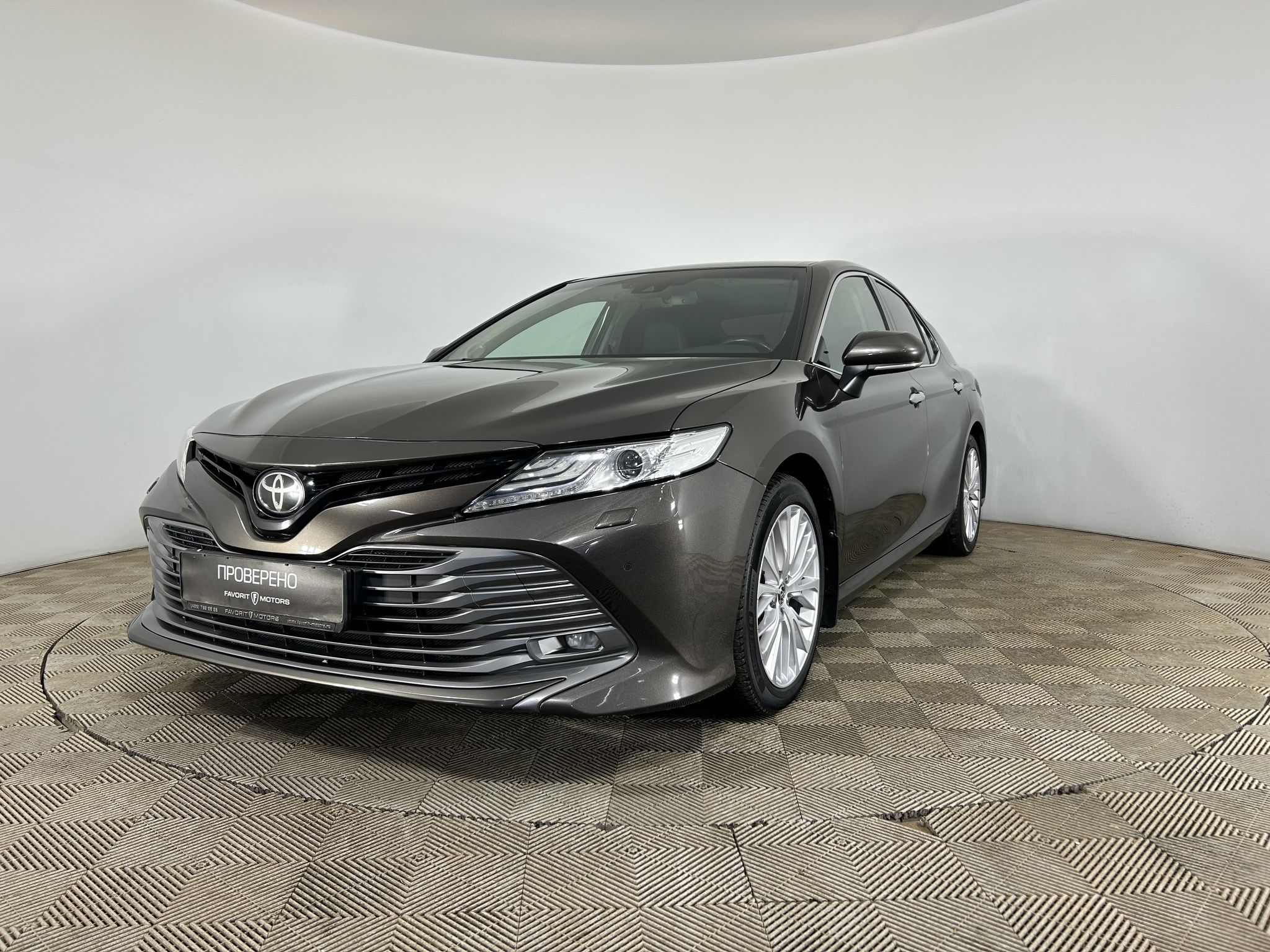 TOYOTA CAMRY