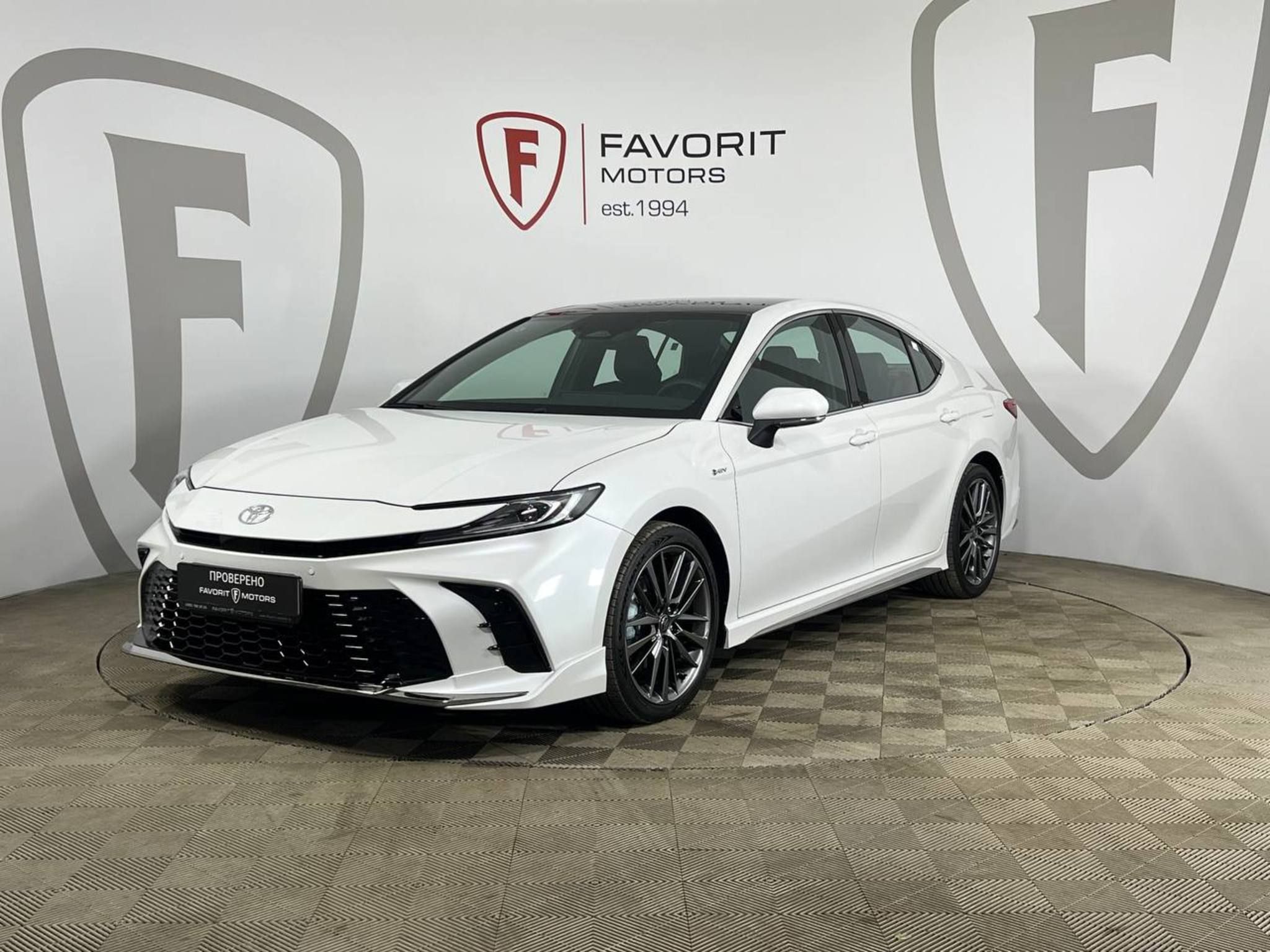 TOYOTA CAMRY