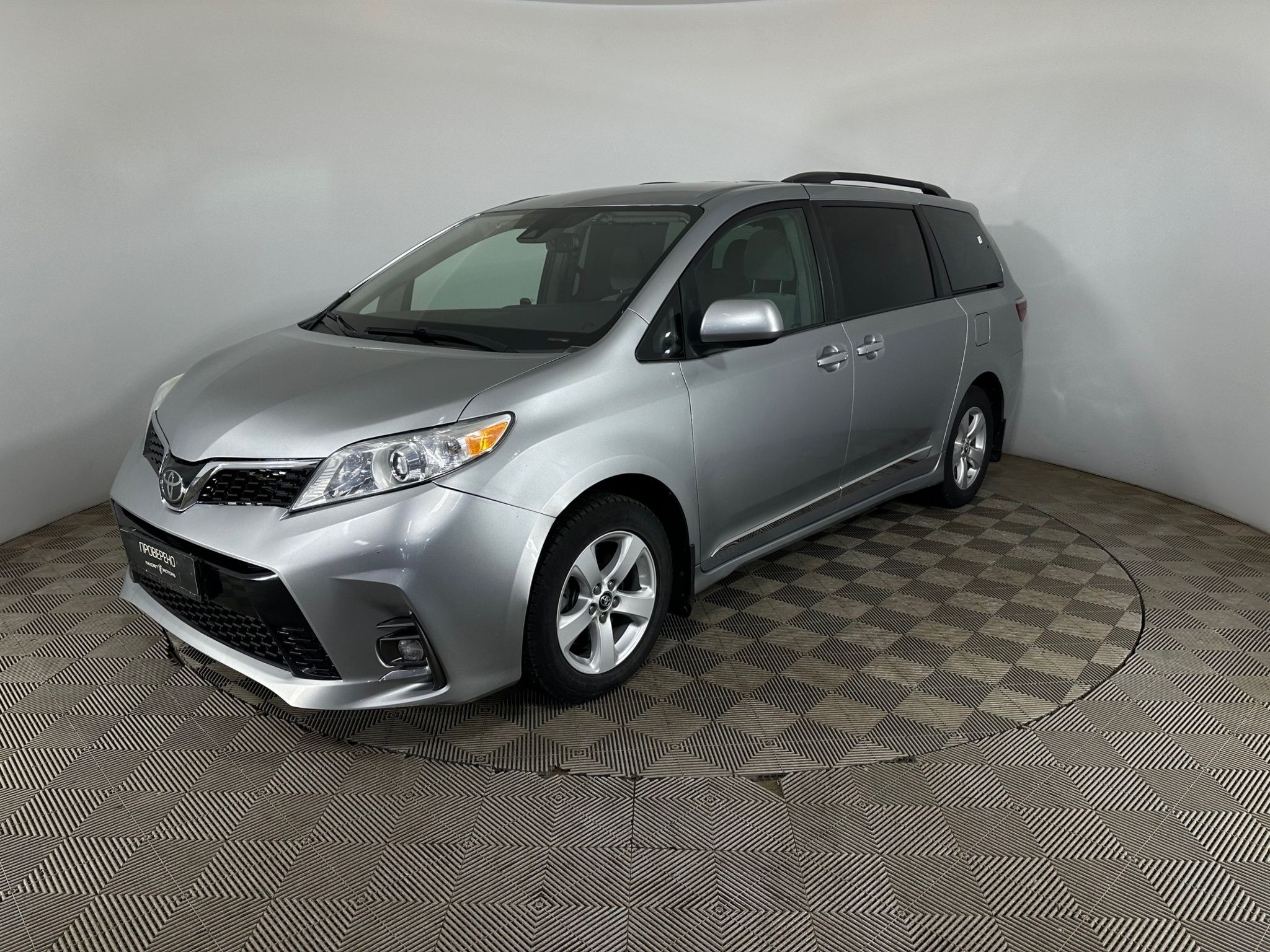 TOYOTA SIENNA