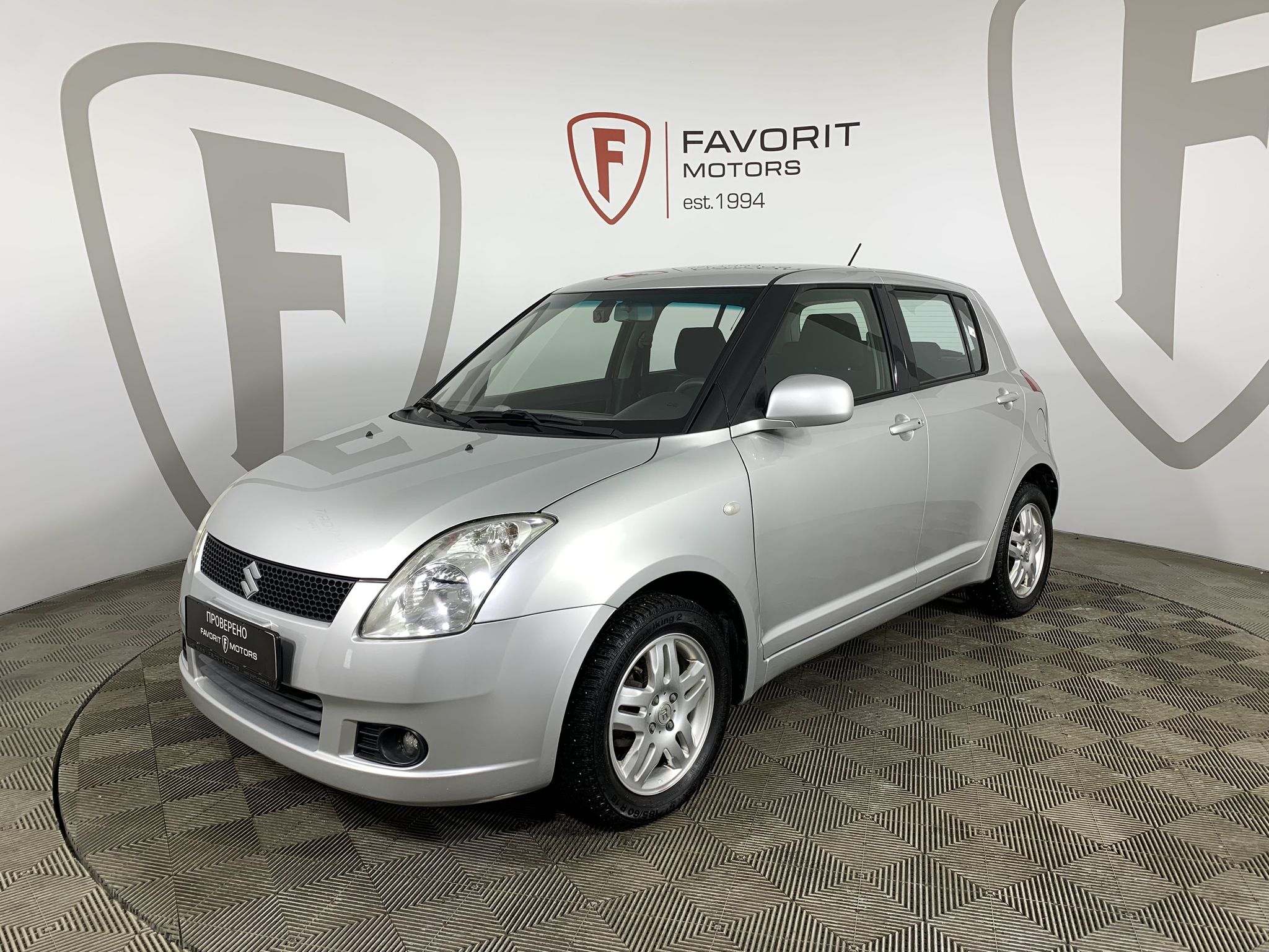 SUZUKI SWIFT