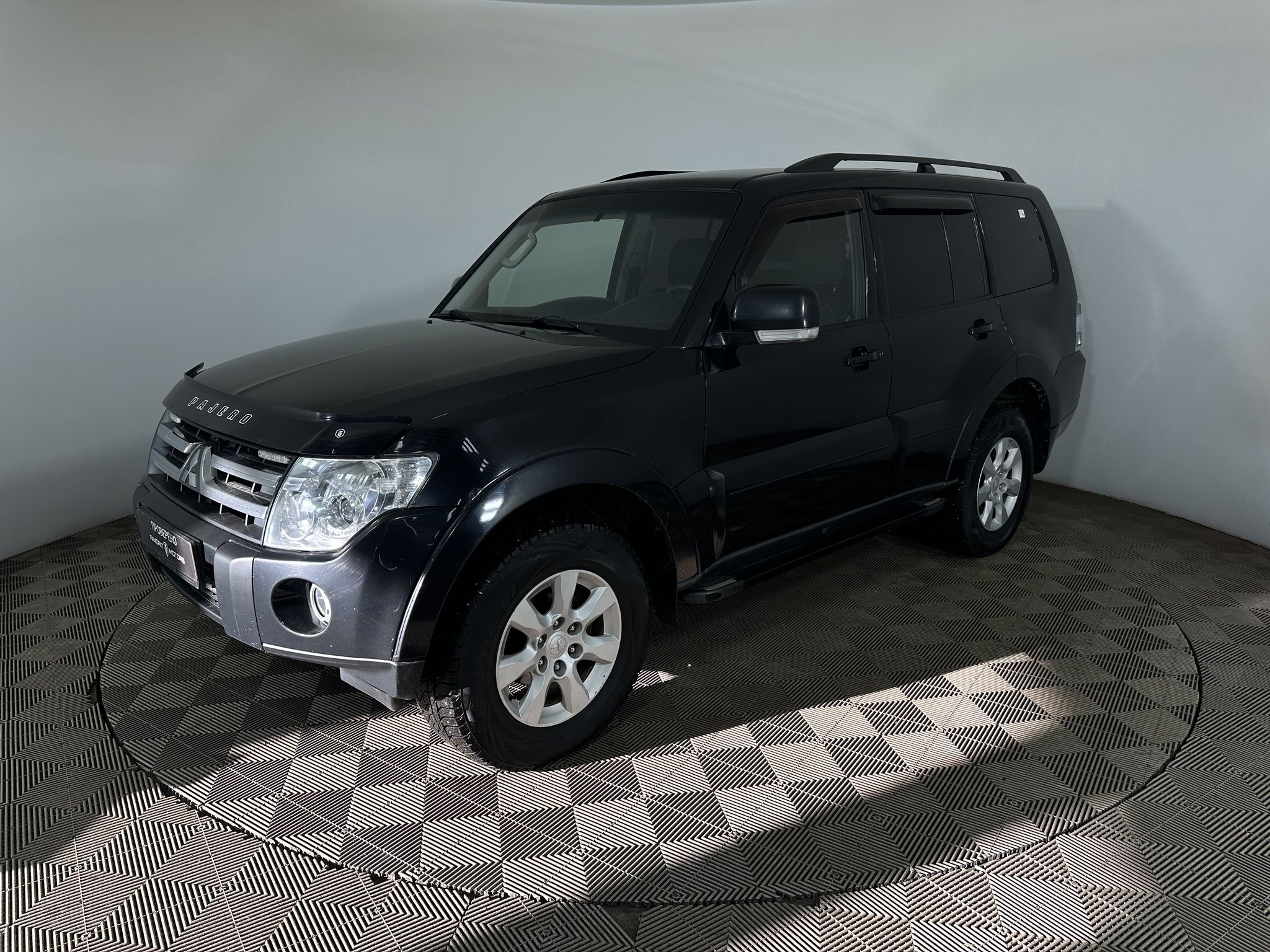 MITSUBISHI PAJERO